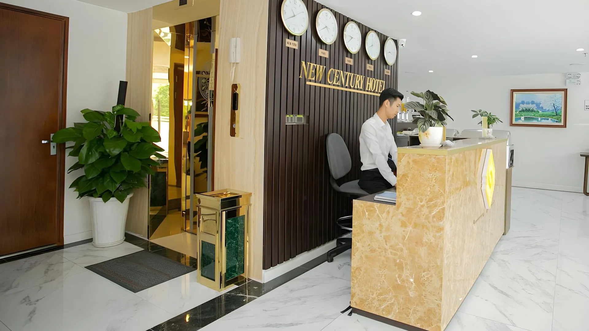 하노이 뉴 센추리 호텔 꺼우저이 3성급 호텔 스위트룸