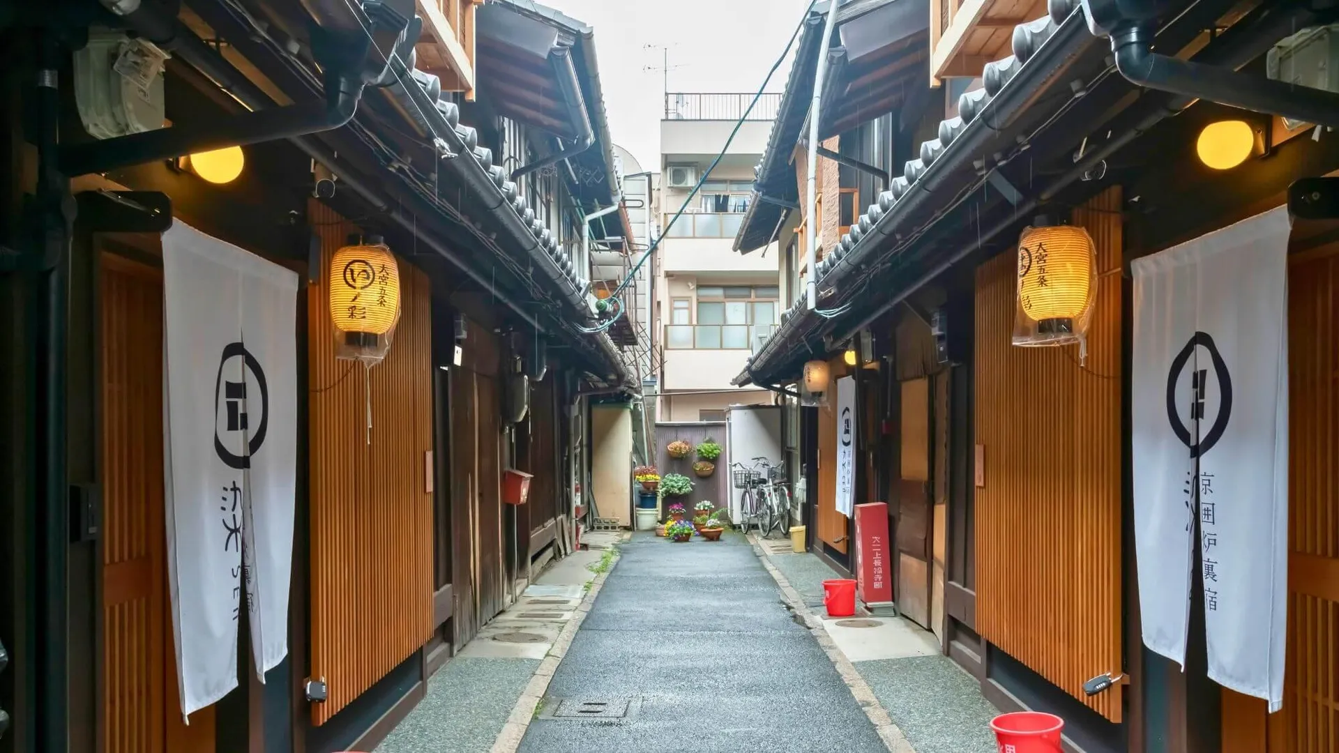 교토 센 오미야-고조 무슬림 프렌들리 이지 액세스 투 교토 스테이션 4성급 호텔 전망