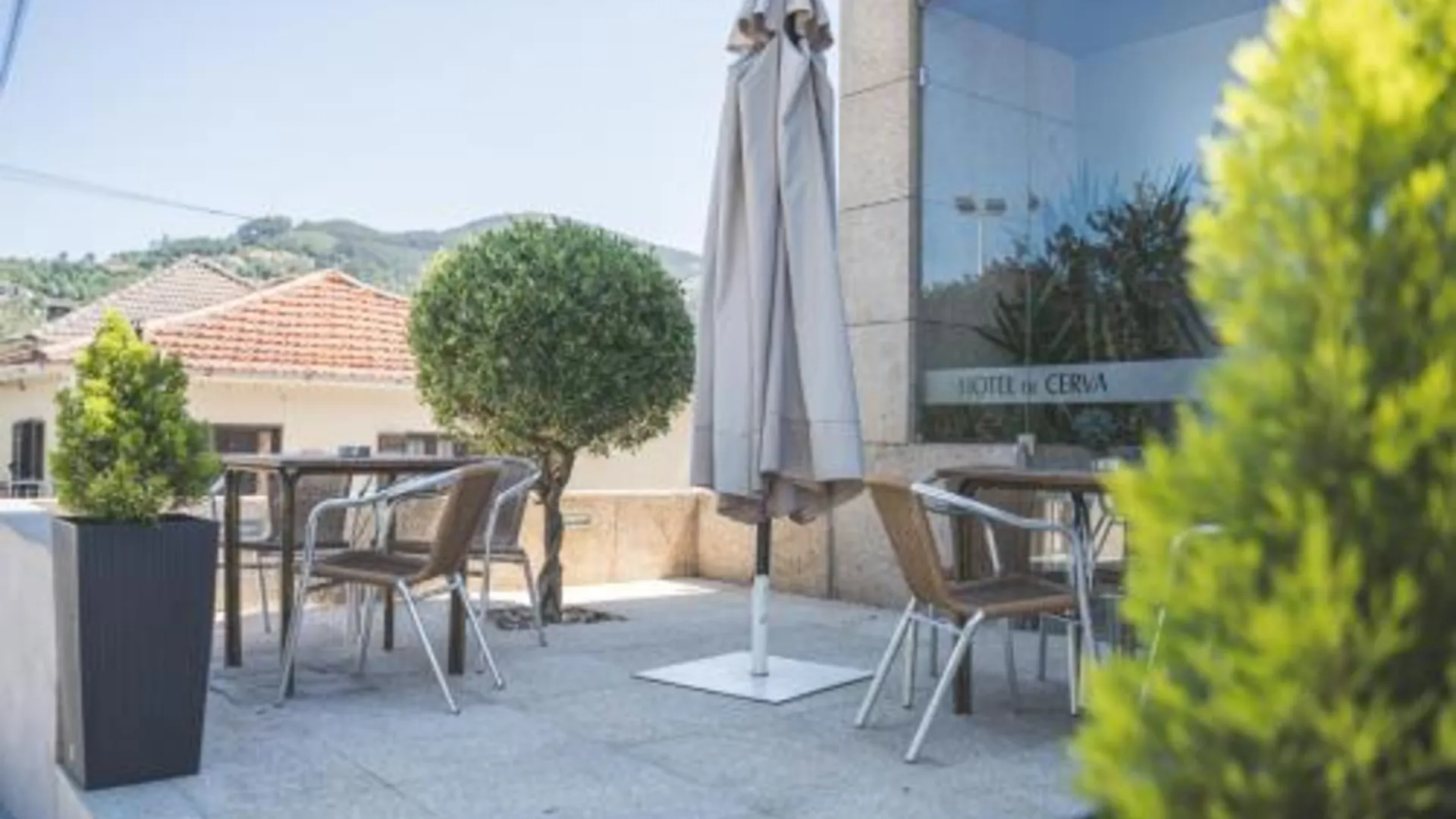 세르바 Hotel De Cerva 2성급 호텔 레스토랑