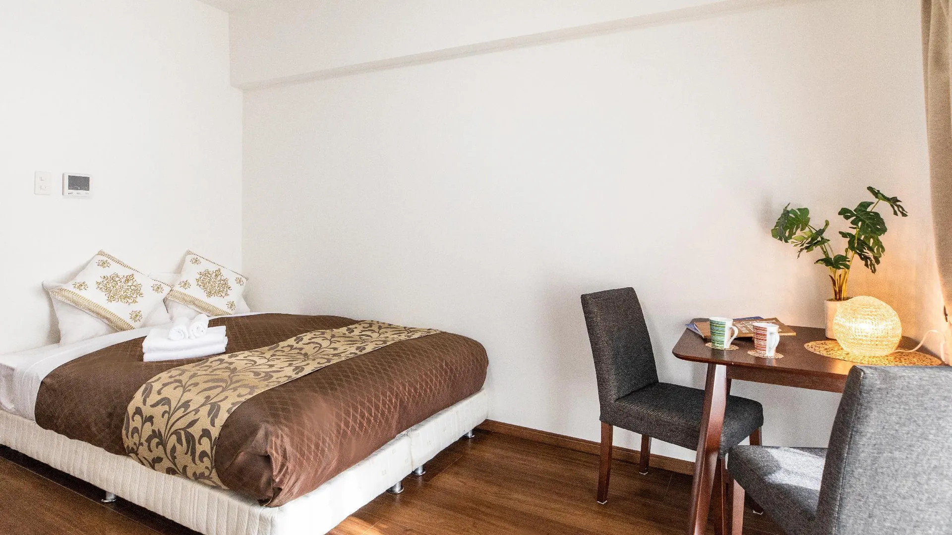 오키나와 본섬 T-스타일 2성급 호텔 외관