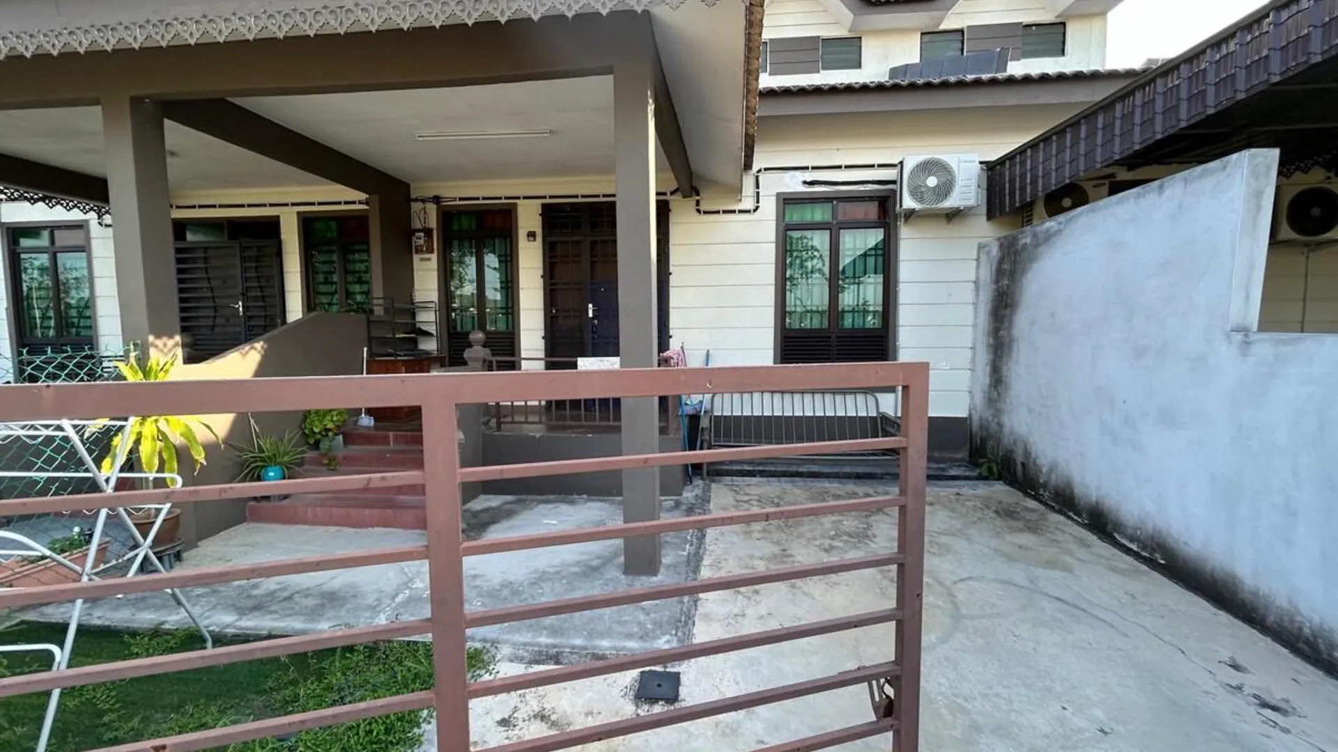 말라카 자신의 프라이빗 하우스 (m², 침실 3개, 프라이빗 욕실 2개) 3성급 게스트하우스 객실