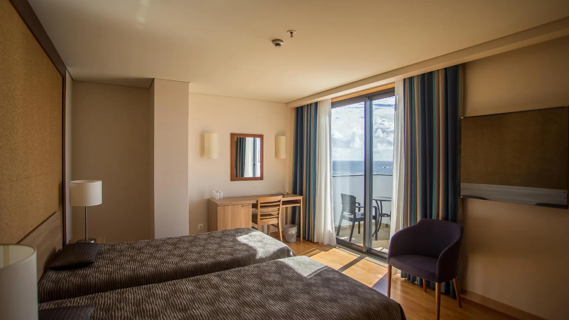 폰타 델가다 Antillia Hotel 4성급 호텔 스위트룸