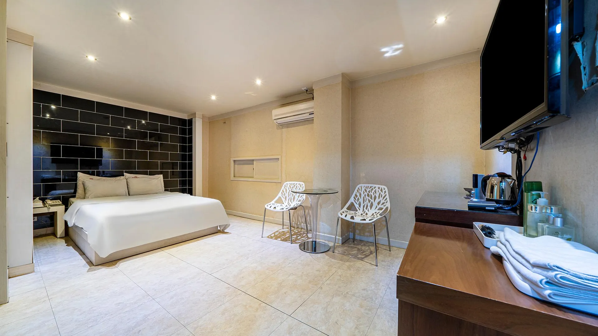 서울 신촌 피오나 호텔 스위트룸