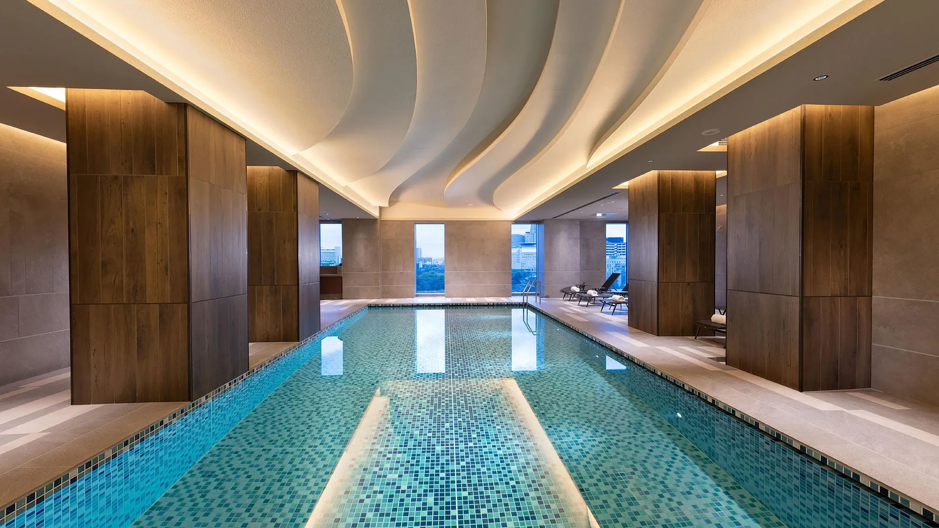 오사카 더블트리 바이 힐튼 오사카 캐슬 4성급 호텔 수영장