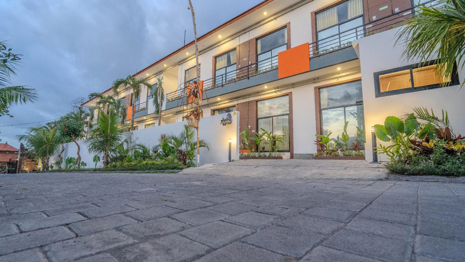 발리 창구 로프트 스튜디오 4성급 게스트하우스 로비