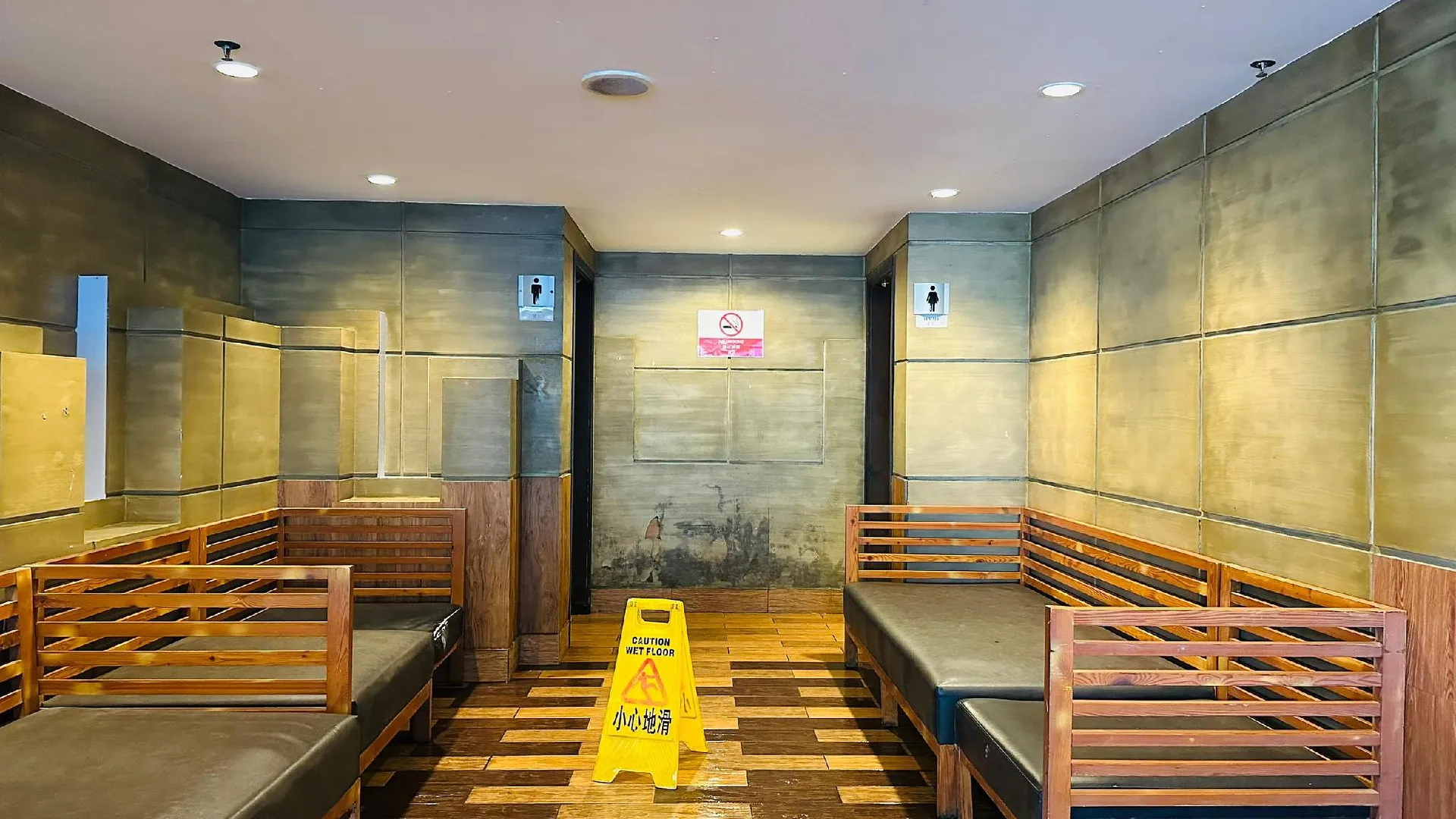 코타키나발루 시티 센터의 스튜디오  (45m², 프라이빗 욕실 1개) 2성급 싱글룸 레스토랑