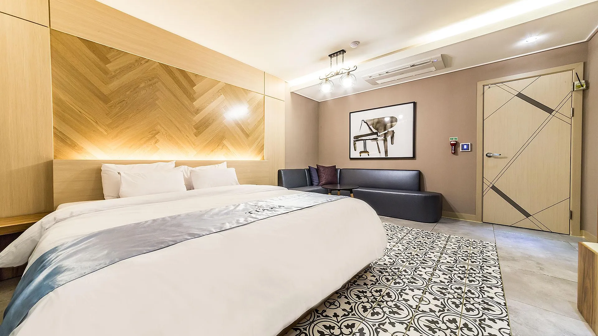 시흥 시흥 티아라 호텔 스위트룸