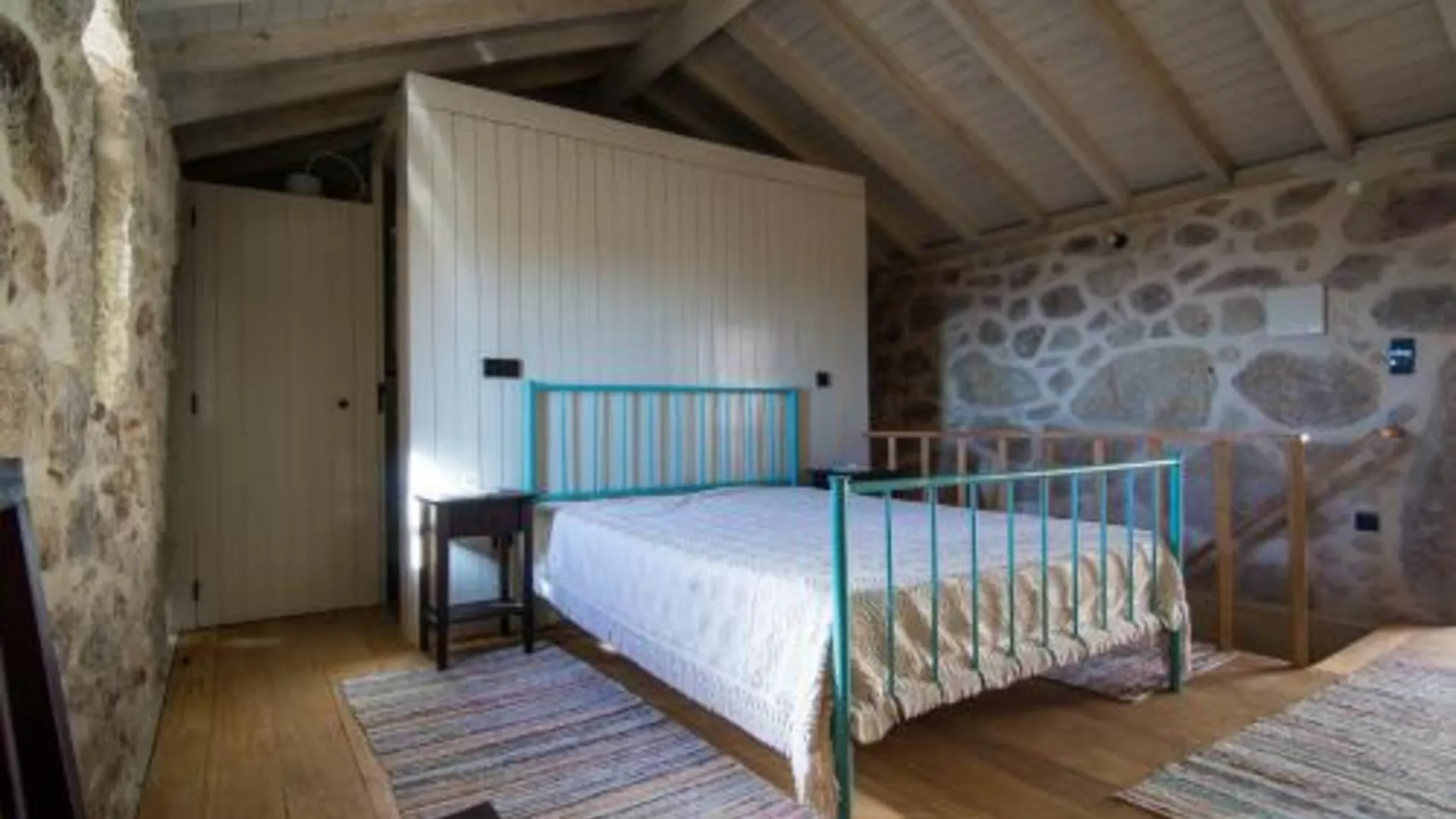 발리 데 캄브라 Casas dos Avos 4성급 게스트하우스 스위트룸