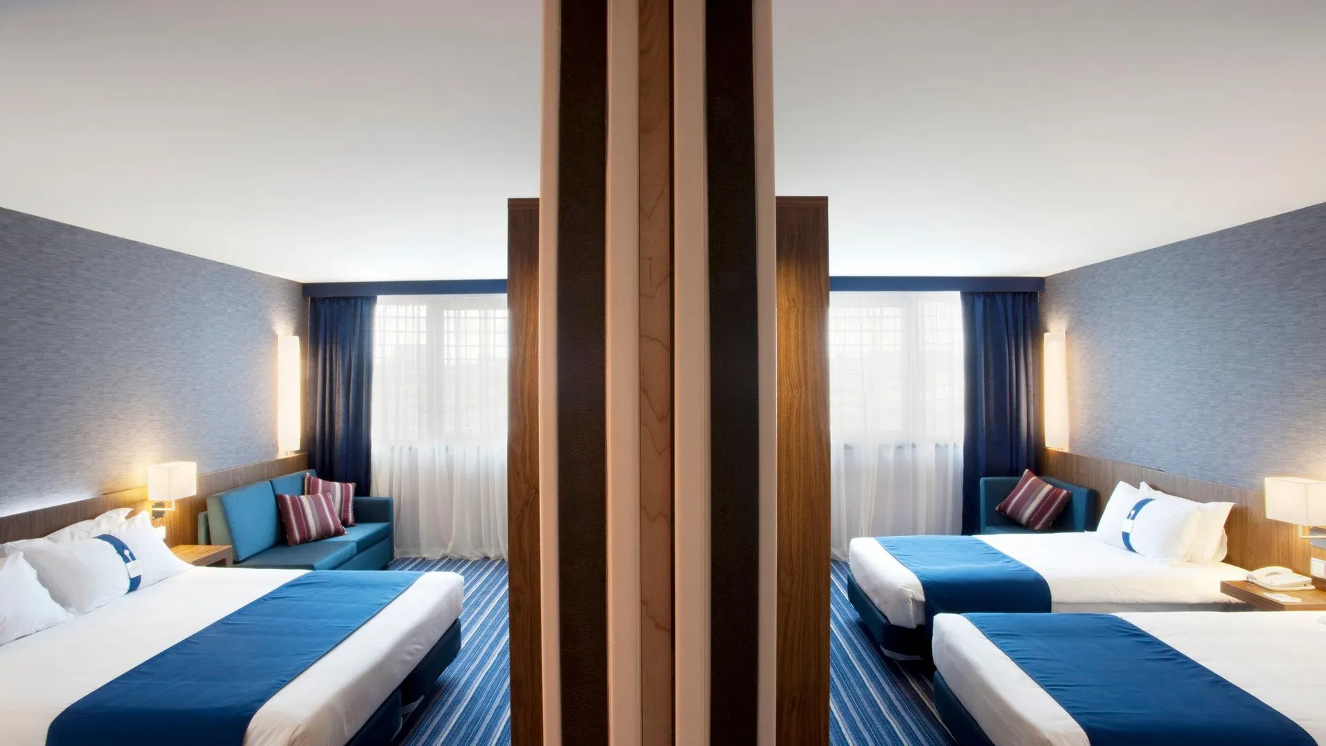 로르스 홀리데이 인 익스프레스 리스본 에어포트 바이 IHG 3성급 호텔 스위트룸