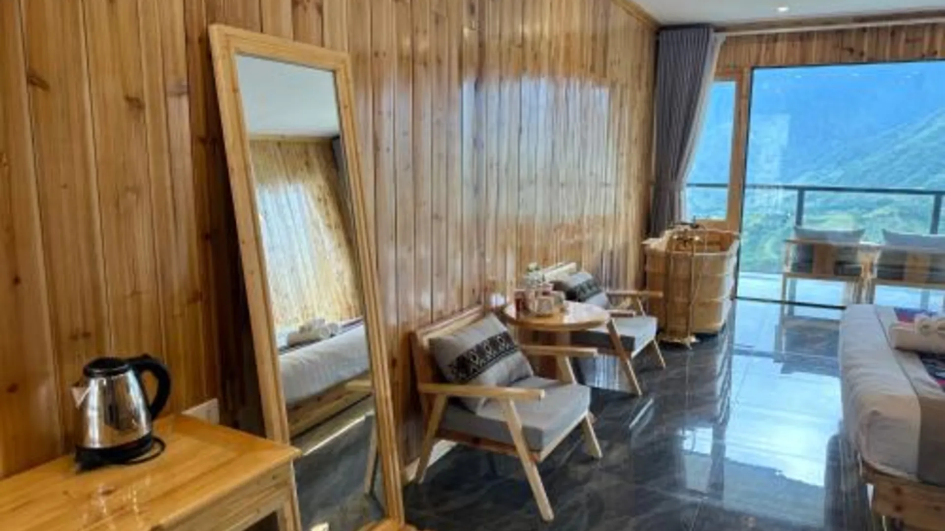 사파 라도 2 홈스테이 앤 커피 4성급 게스트하우스 수영장