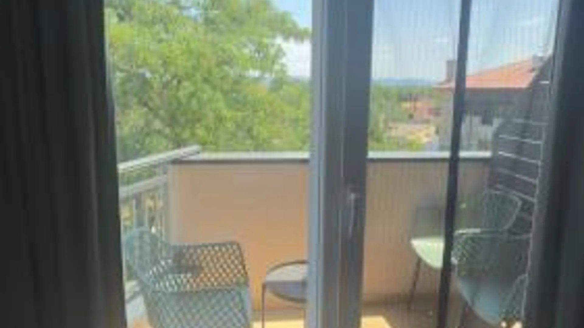 벨리코 그라디스테 Code3 Srebrno Jezero 3성급 싱글룸 수영장