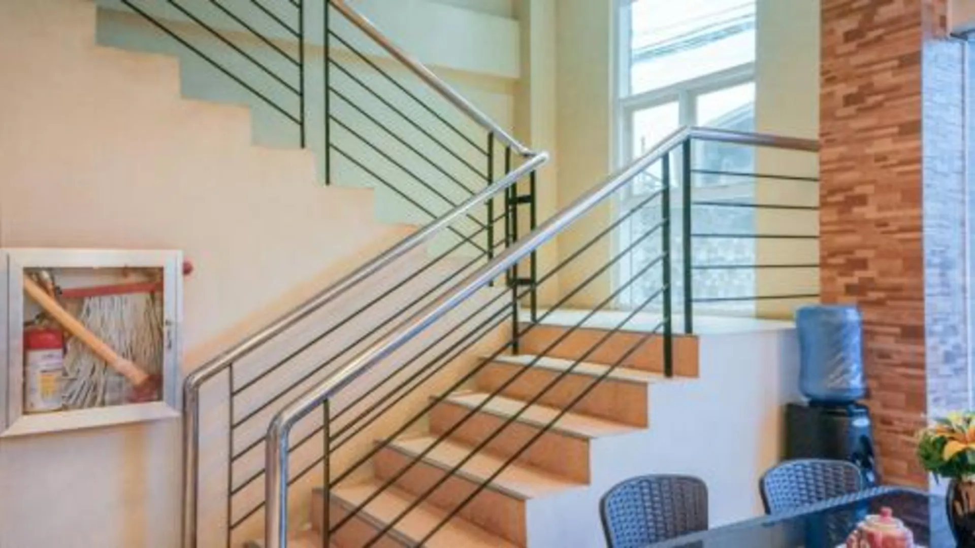 세부 레드도어즈 니어 탈리사이 디스트릭트 하스피털 1성급 호텔 외관