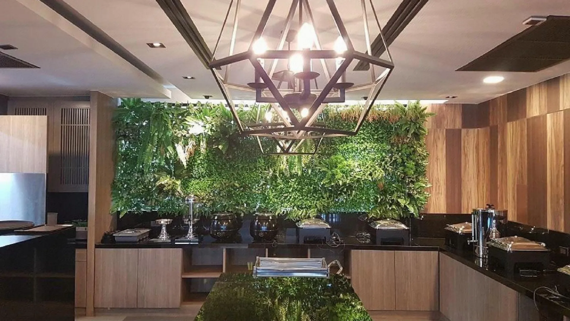 방콕 스펜자 호텔 3성급 호텔 외관