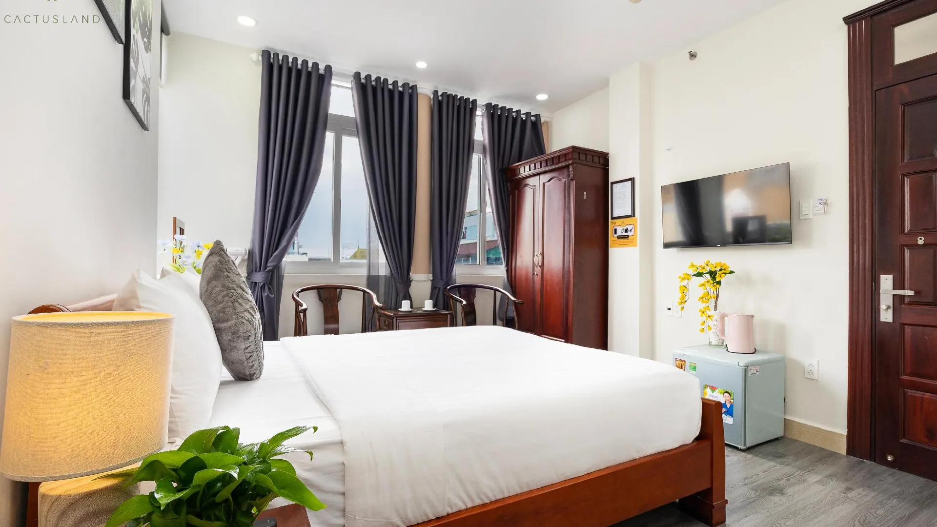 호치민 카투슬랜드 호텔 탄빈 2성급 호텔 스위트룸