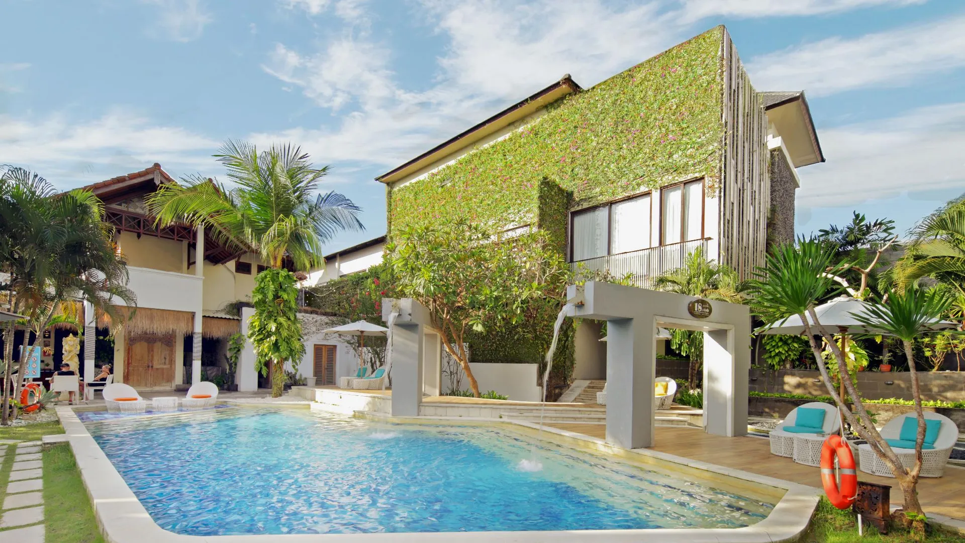 발리 18 스위트 빌라 로프트 쿠타 4성급 호텔 객실