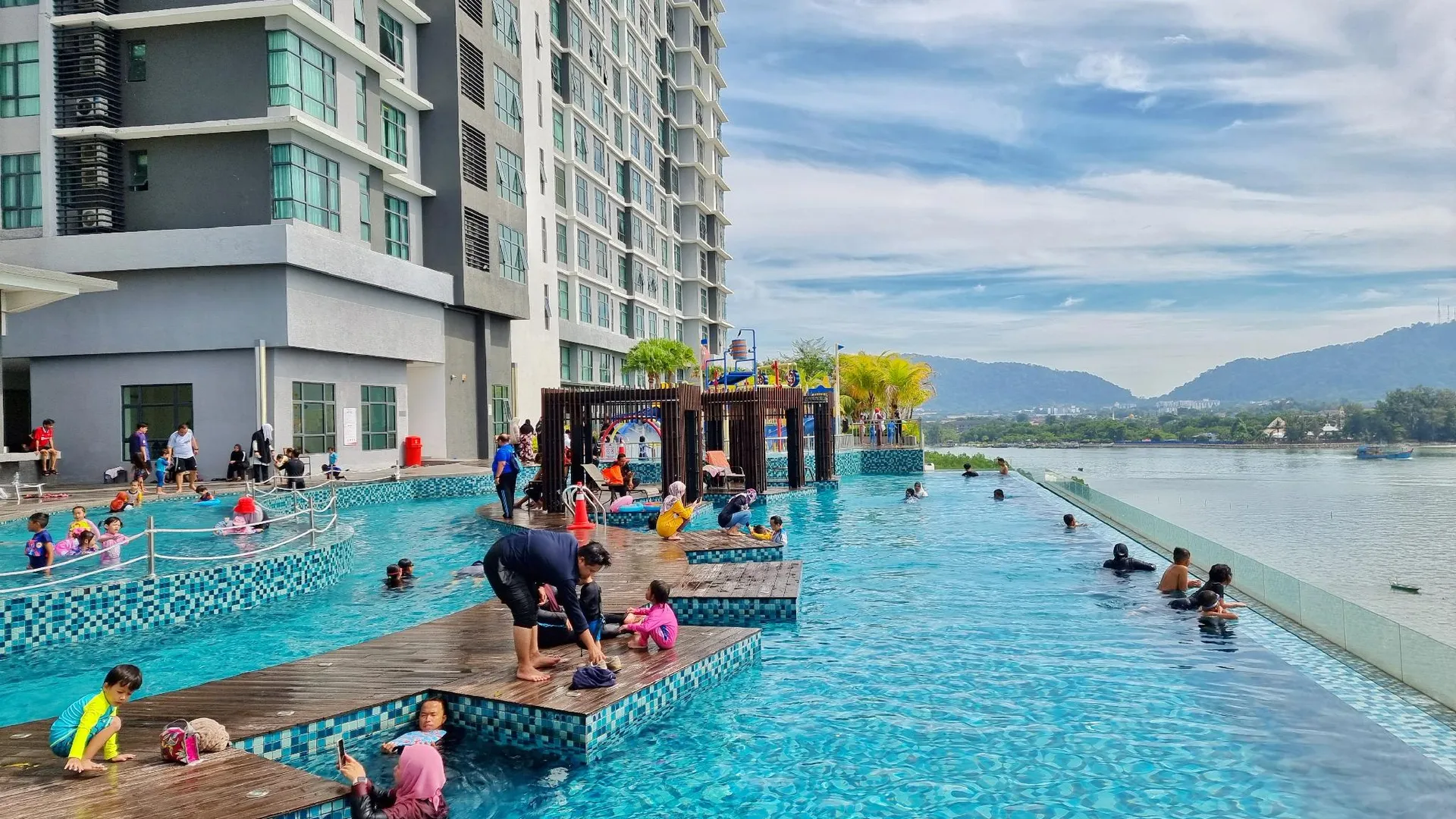 쿠안탄 테루크 쳄페타크의 스튜디오 프라이빗 하우스 (409m², 프라이빗 욕실 1개) 4성급 싱글룸 외관