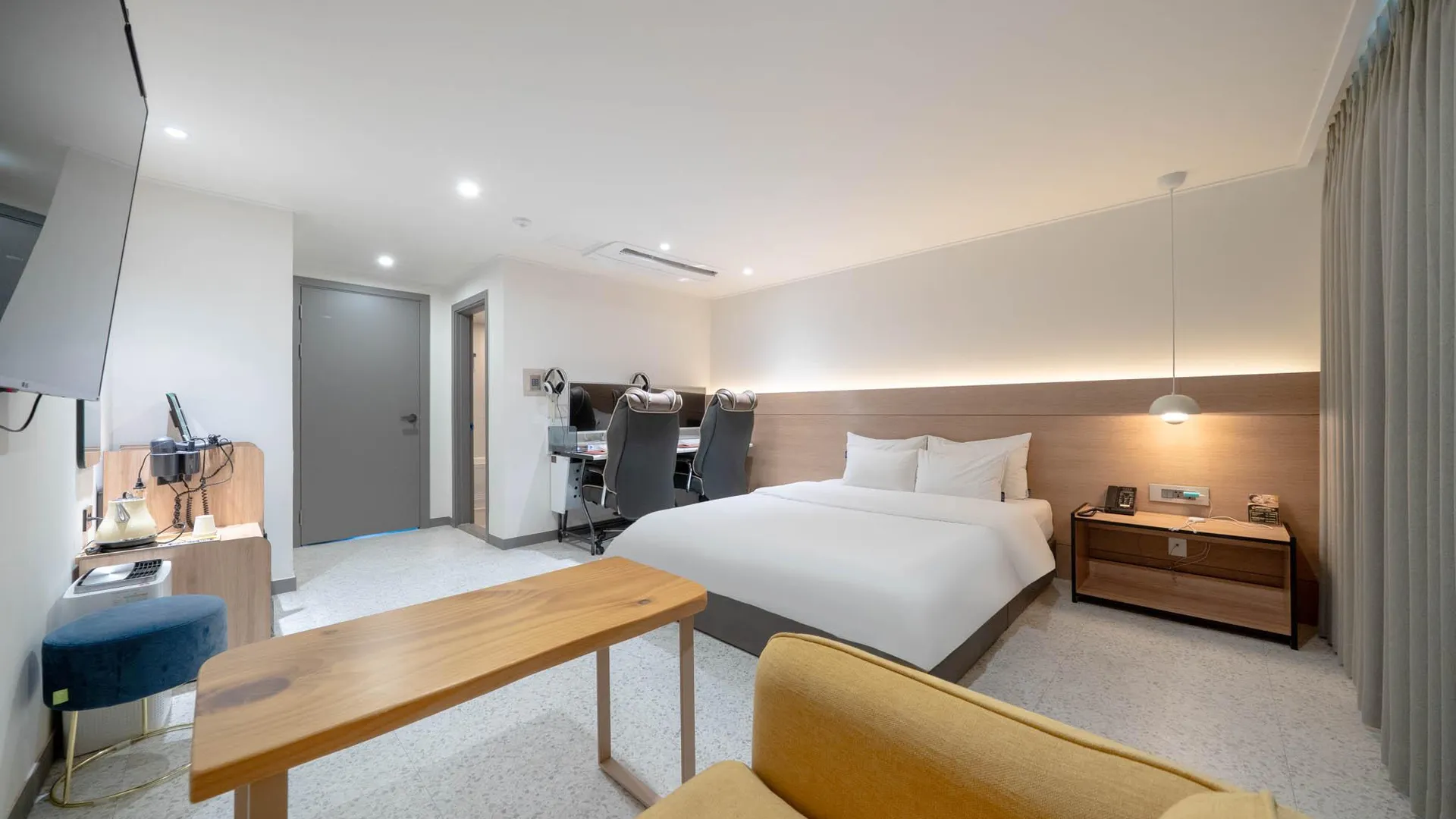 시흥 HOTEL LIV LIFE(리브라이프)