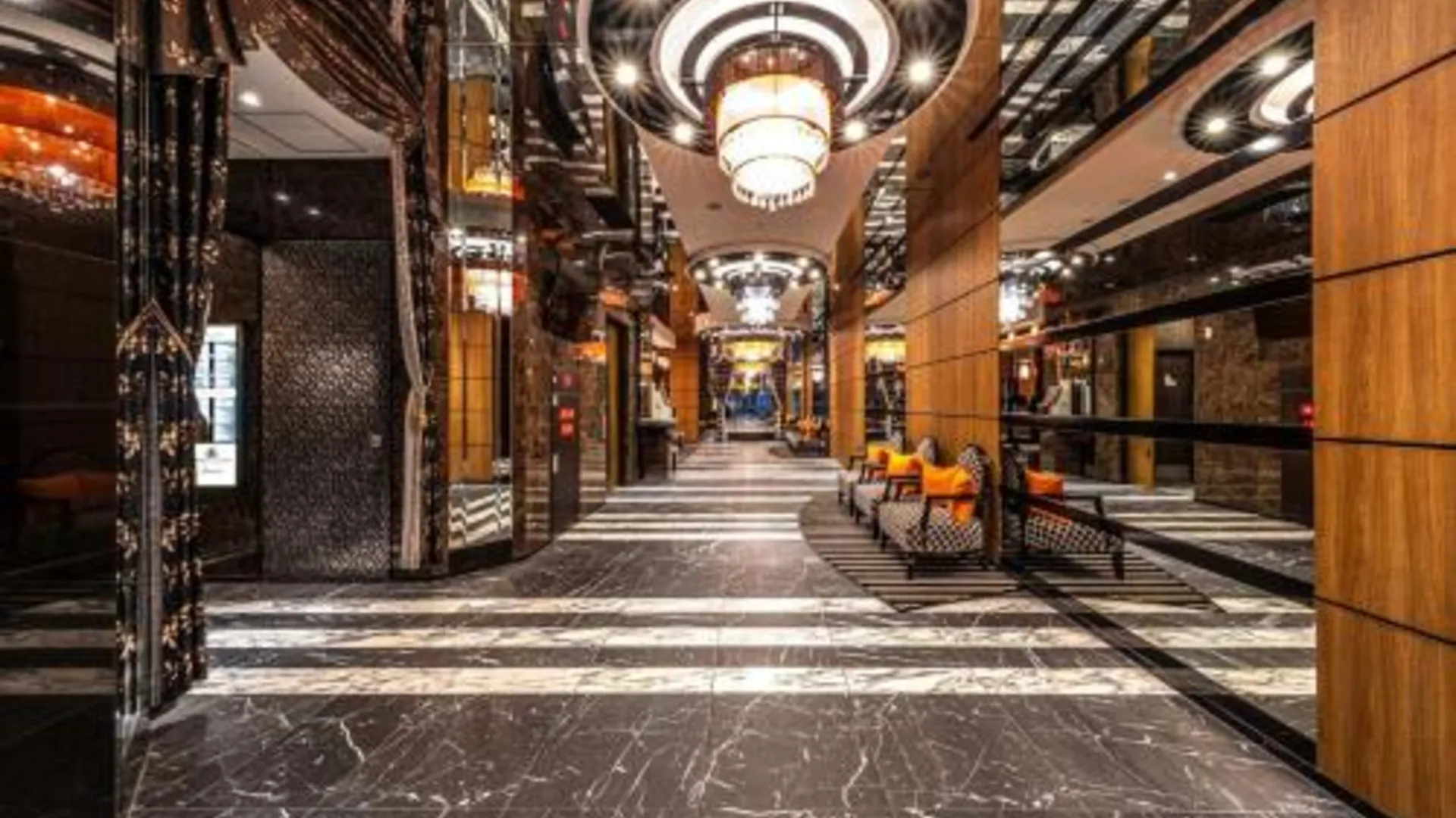 후쿠오카 APA Hotel & Resort Hakata Ekihigashi 3성급 호텔 로비