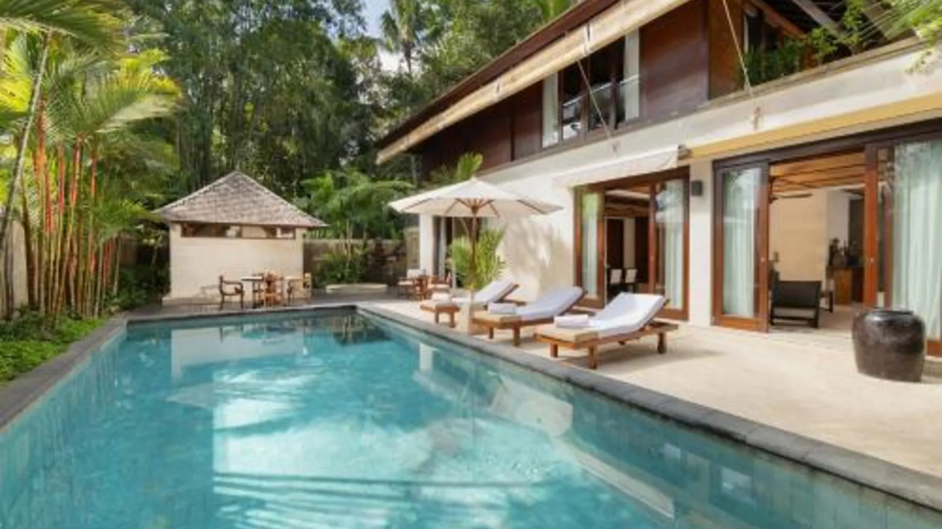 발리 코모 샴발라 에스테이트 5성급 호텔 스위트룸