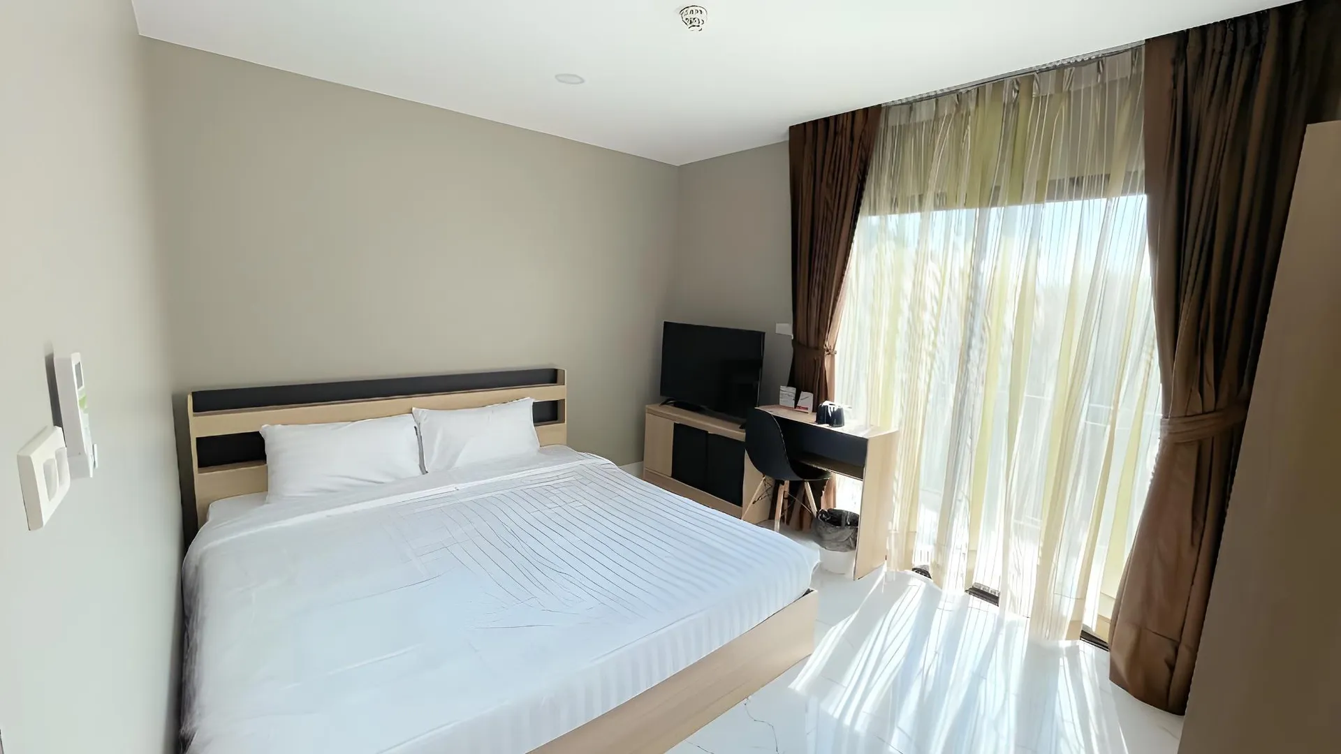 방콕 아이체크 인 다리사 응암웡완 4성급 호텔 스위트룸