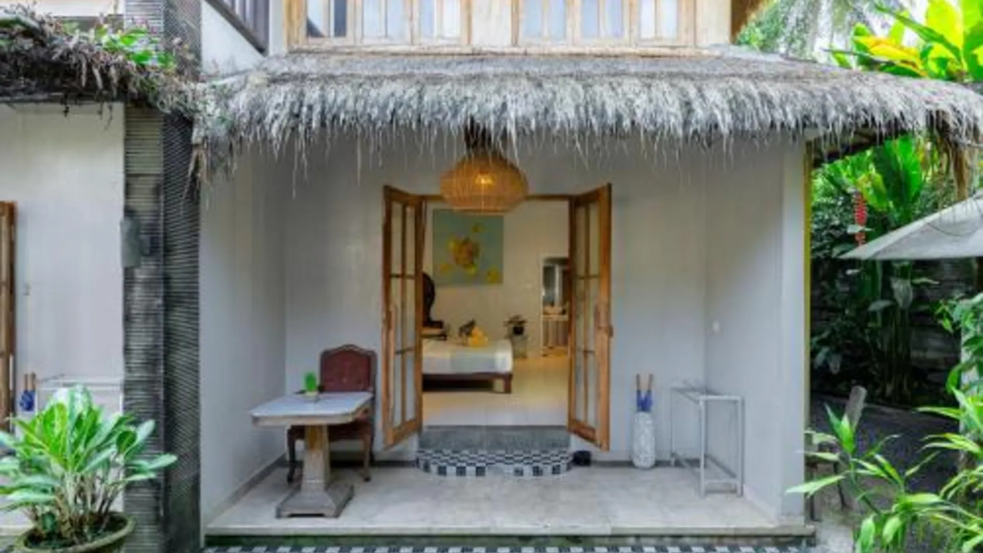 발리 로카사리 리트리트 3성급 호텔 스위트룸