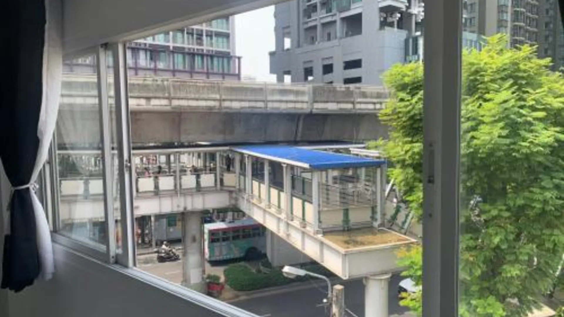 방콕 통로 스위트 호텔 4성급 호텔 객실