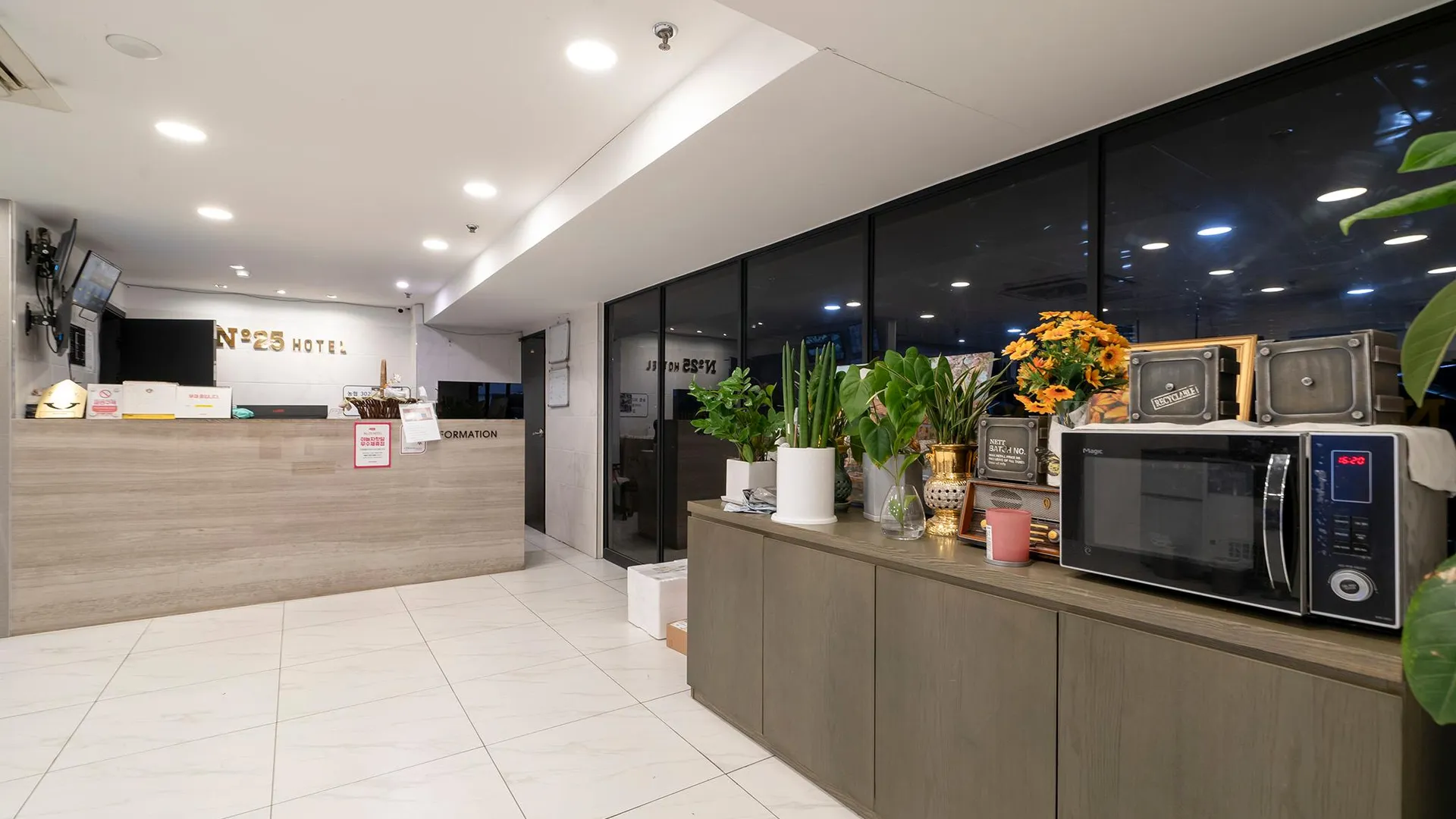 수원 수원(인계동) 한밤호텔 호텔 로비