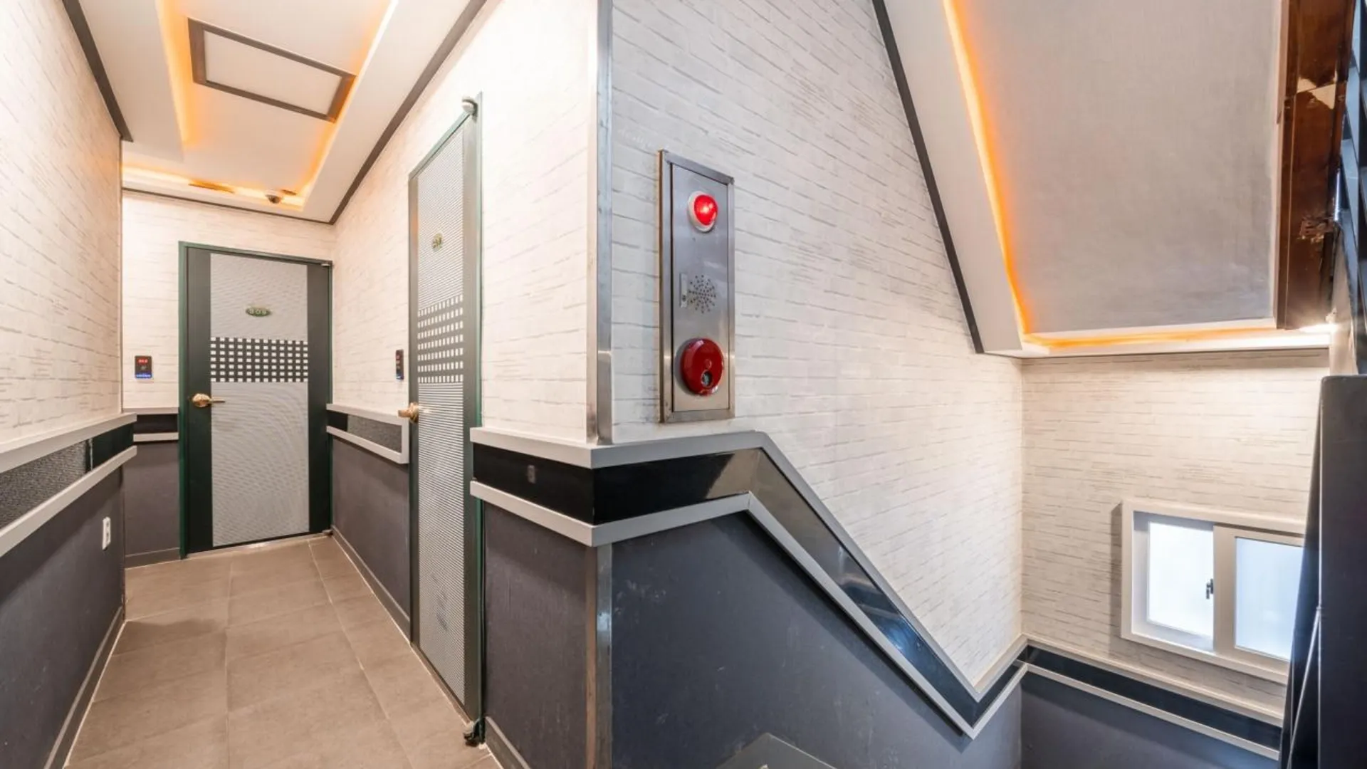 서울 강서 김포공항 뱅크 모텔 3성급 호텔 외관