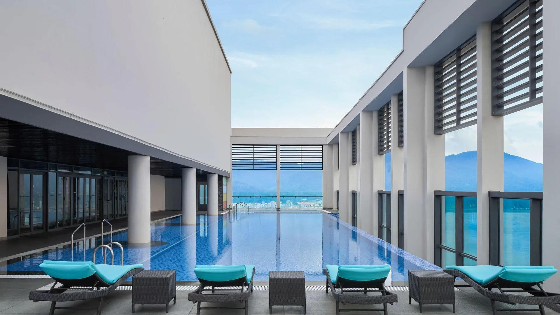 다낭 포 포인츠 바이 쉐라톤 다낭 5성급 호텔 객실