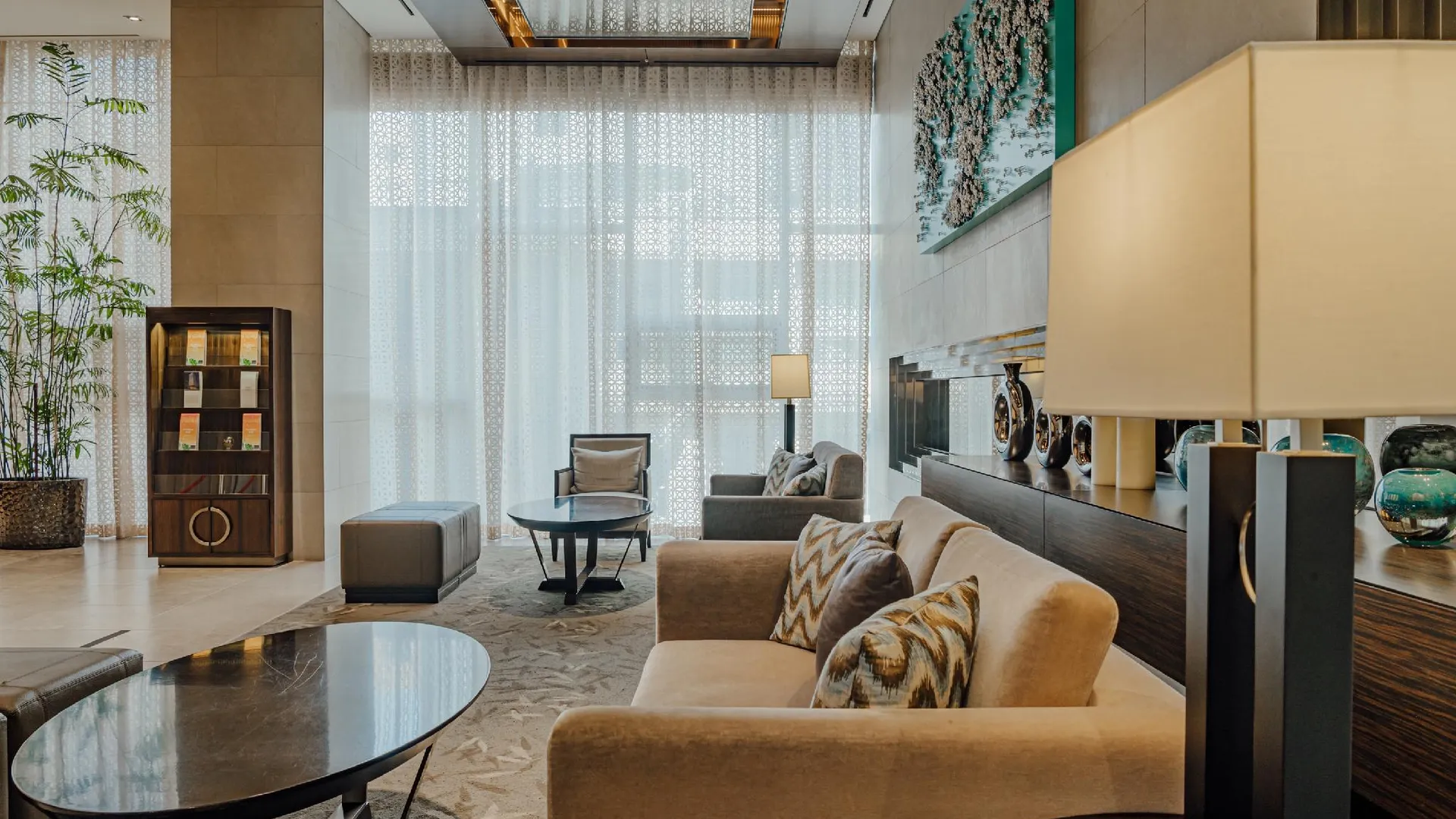 서울 롯데시티호텔 명동 4성급 호텔 로비