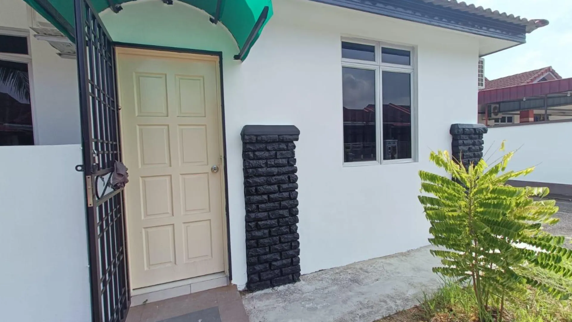 조호바루 / 조호르바루 스쿠다이의 프라이빗 하우스 (340m², 침실 1개, 프라이빗 욕실 1개) 4성급 게스트하우스 로비