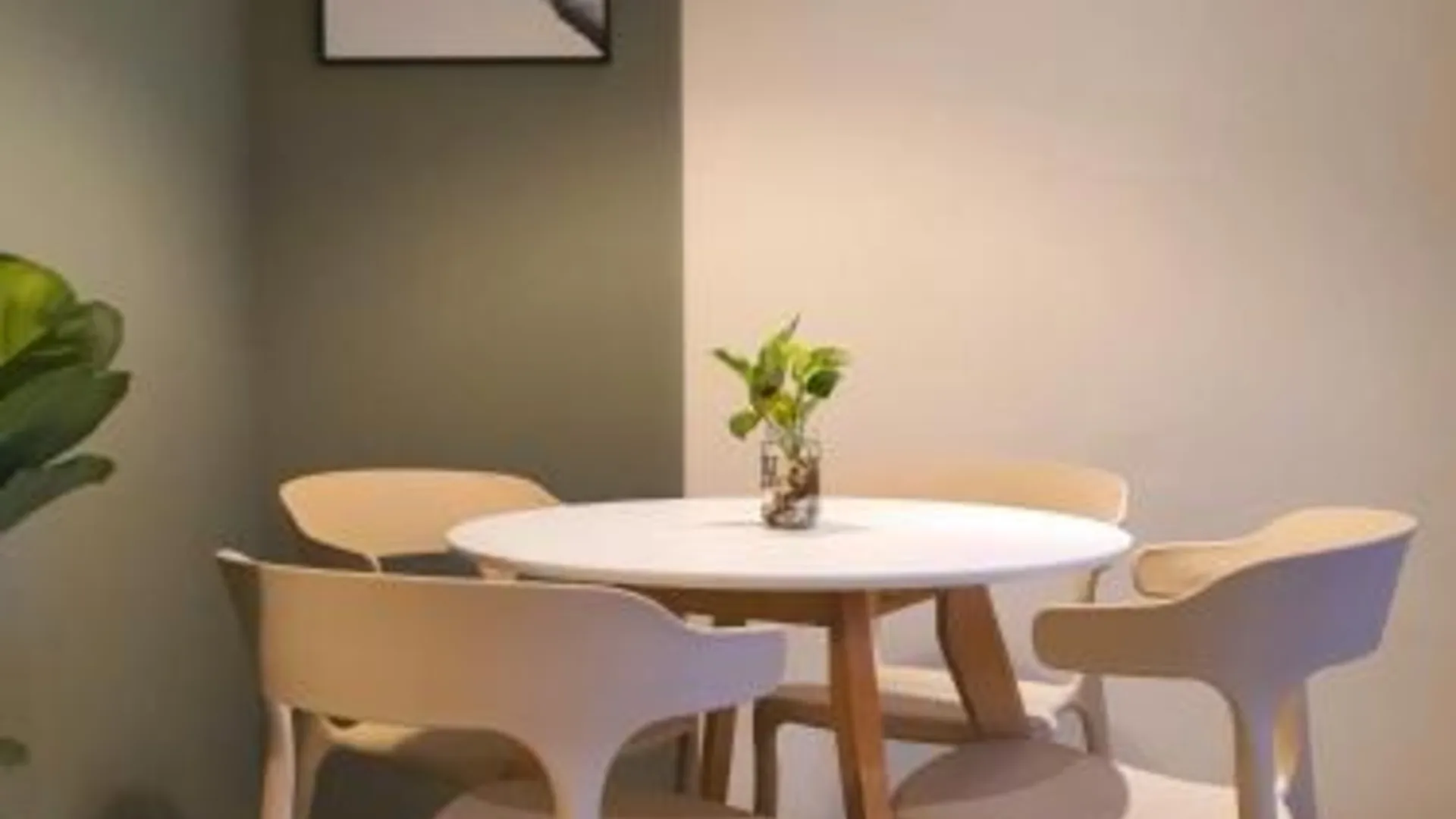 젠자롬 젠자롬의 프라이빗 하우스 (160m², 침실 2개, 프라이빗 욕실 1개) 3성급 게스트하우스 수영장