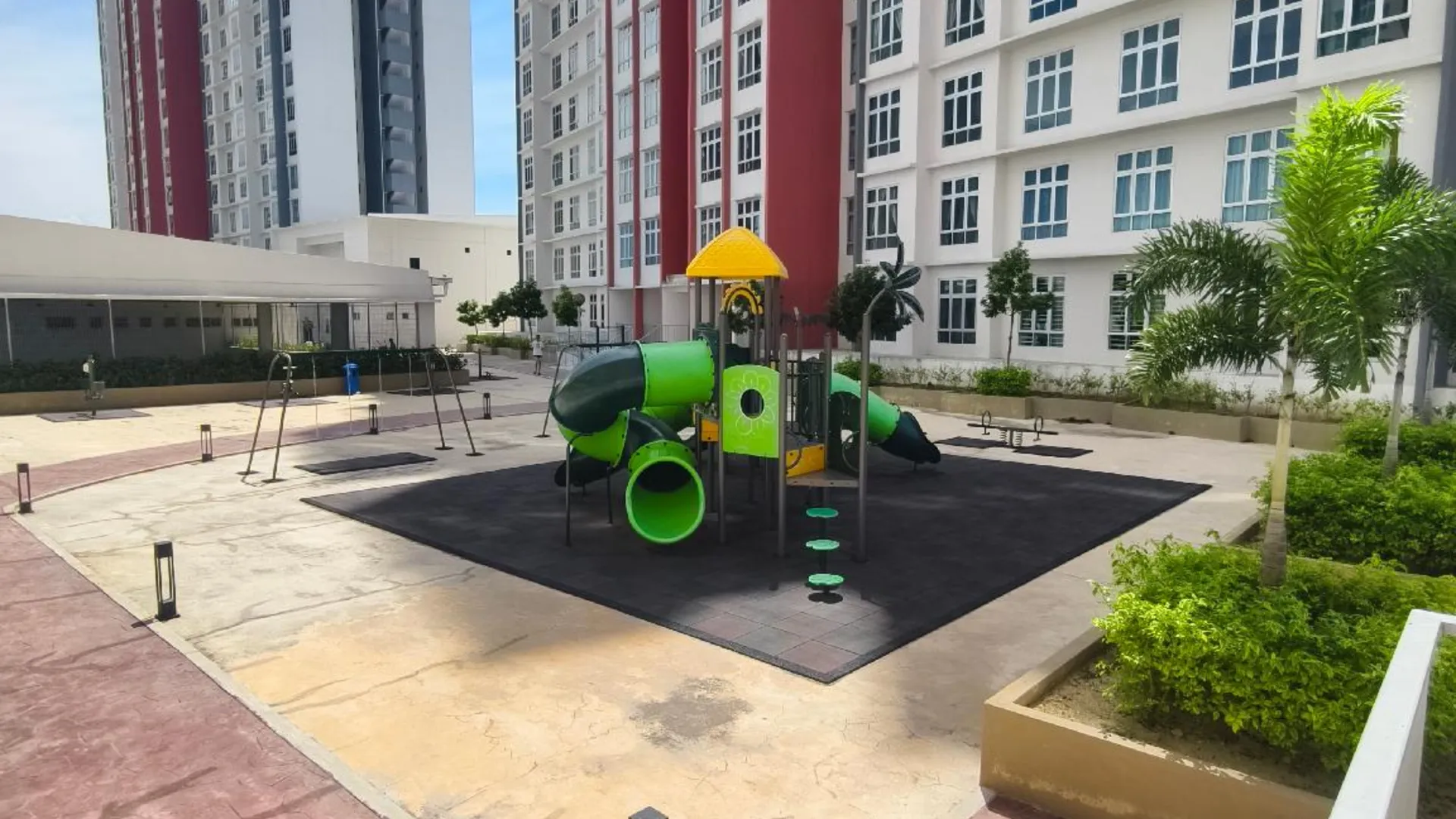 이포 캄풍 자와의 아파트먼트 (668m², 침실 2개, 프라이빗 욕실 2개) 3성급 싱글룸 수영장