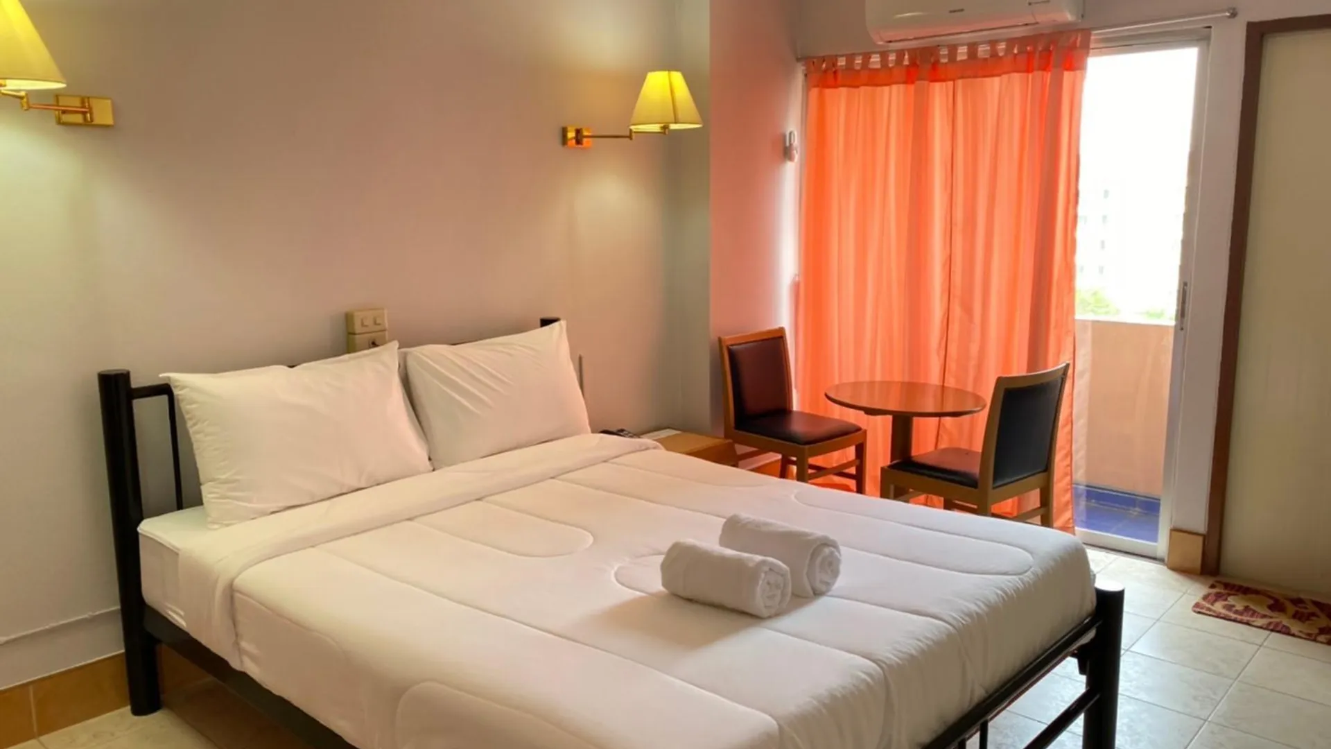 방콕 Daratorn Vibhavadi Standard  D 4 2성급 싱글룸 객실