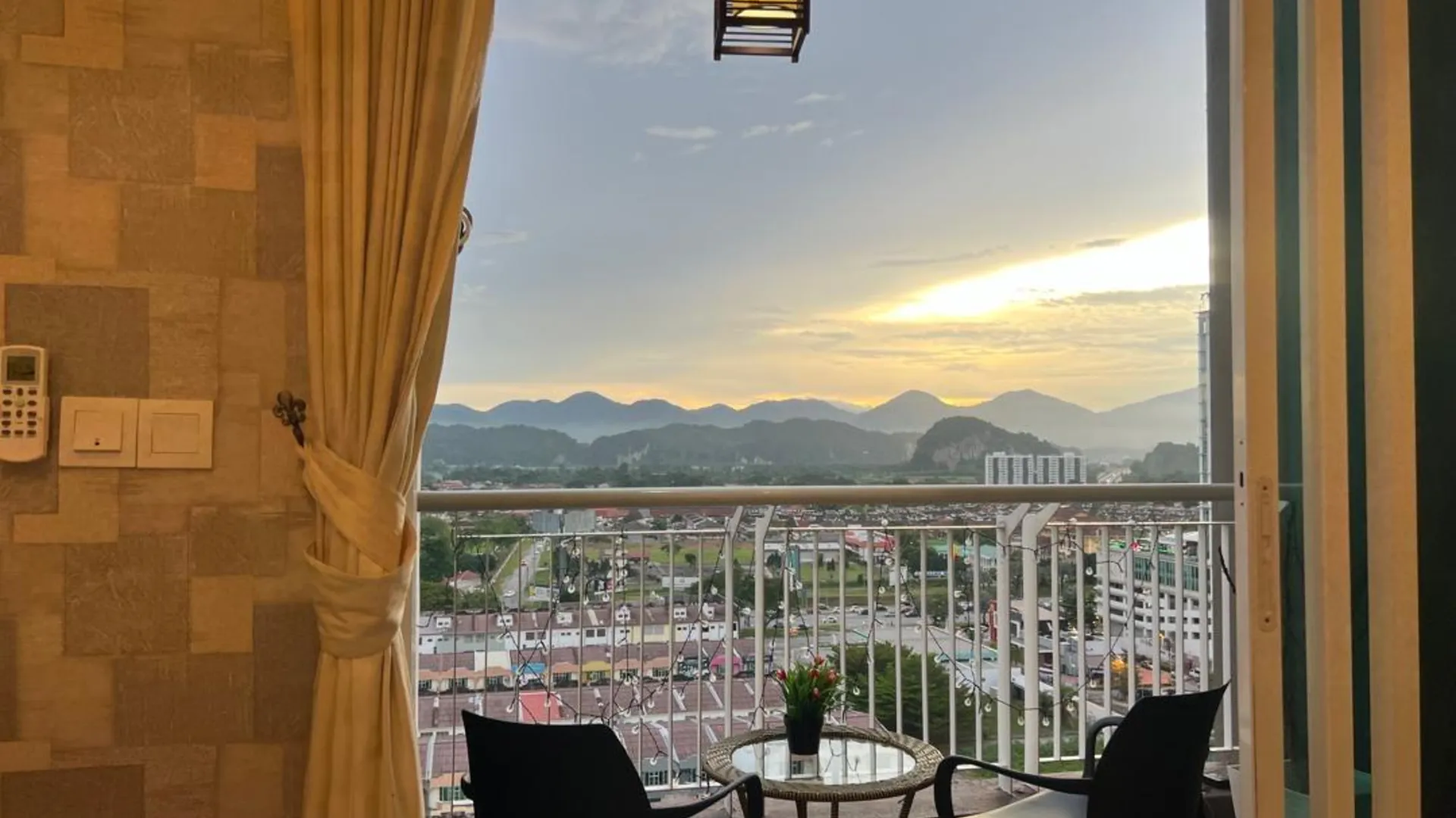 이포 타만 반다라야의 아파트먼트 (1080m², 침실 2개, 프라이빗 욕실 2개) 4성급 게스트하우스 외관