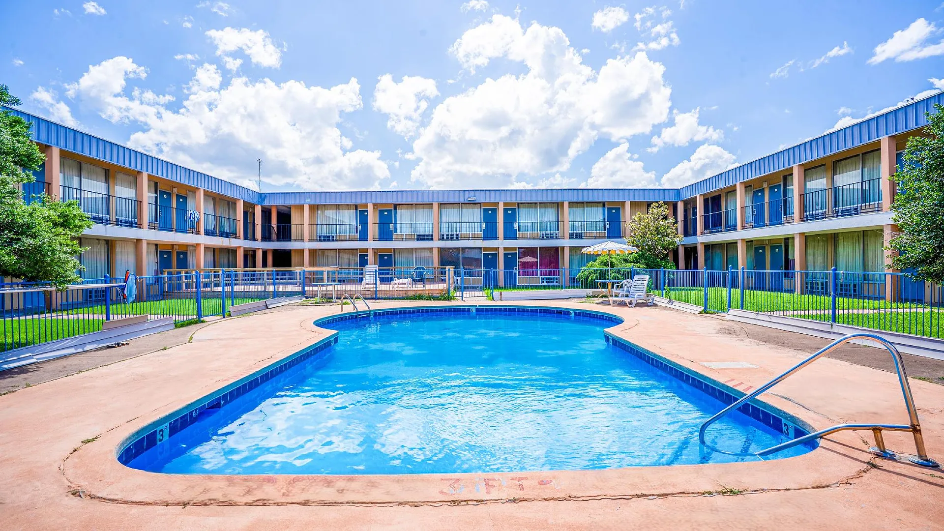 로턴 (OK) Castle Inn & Suites by OYO Lawton 2성급 호텔 객실