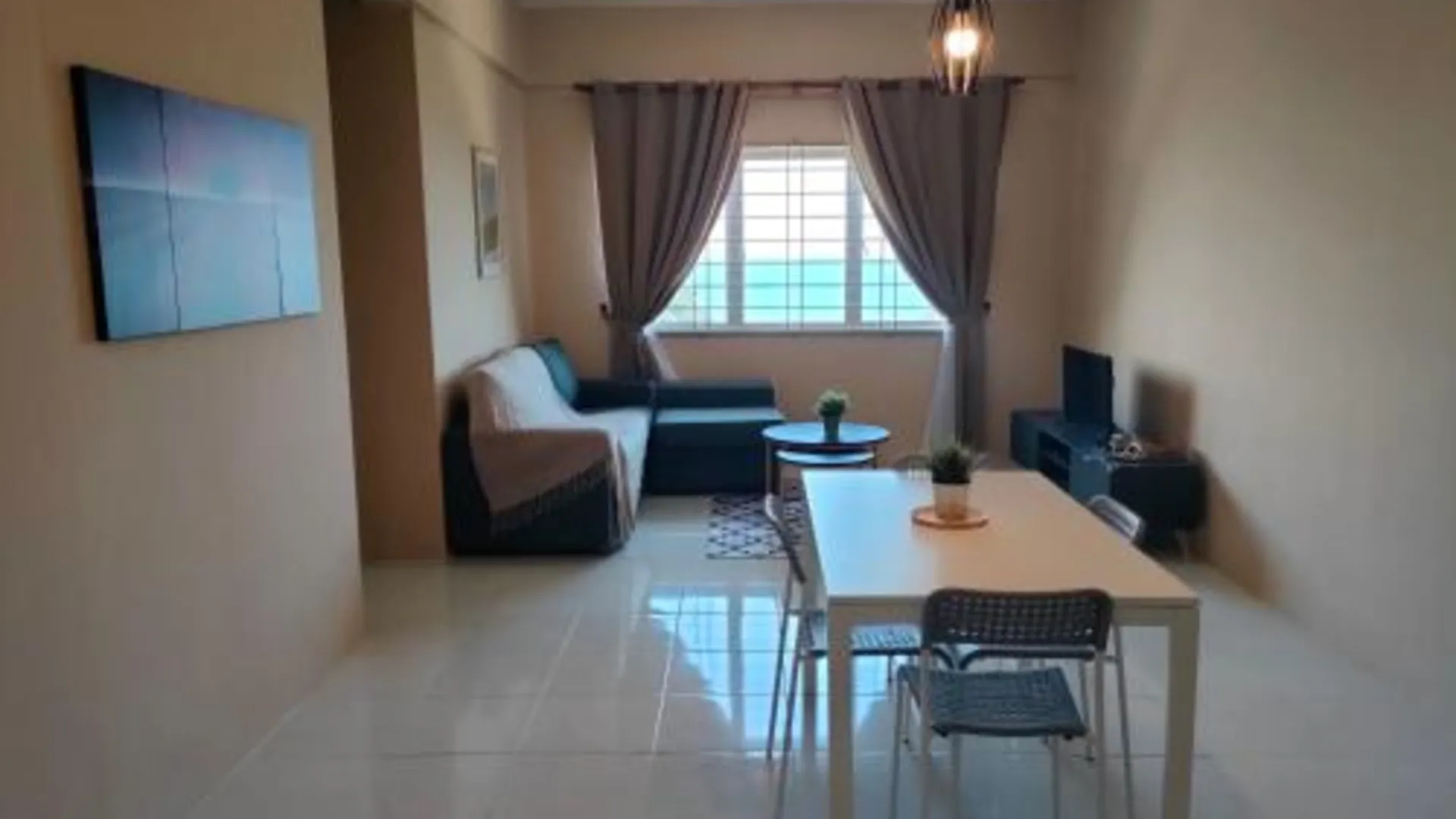 쿠안탄 테루크 쳄페타크의 아파트먼트 (m², 침실 3개, 프라이빗 욕실 2개) 4성급 게스트하우스 스위트룸