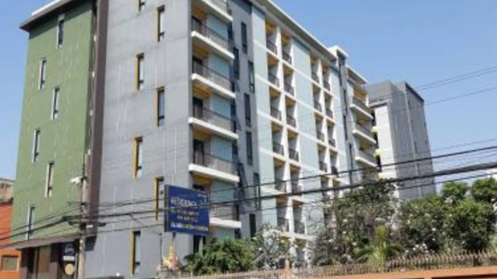 방콕 24Residence Siriraj 3성급 게스트하우스 외관