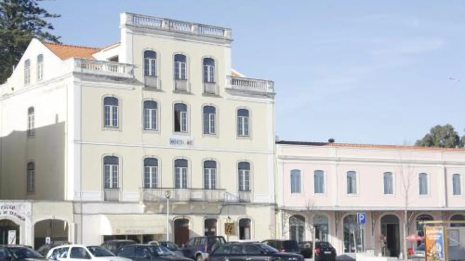 피게이라 다 포즈 호스텔 402 5성급 호텔 수영장