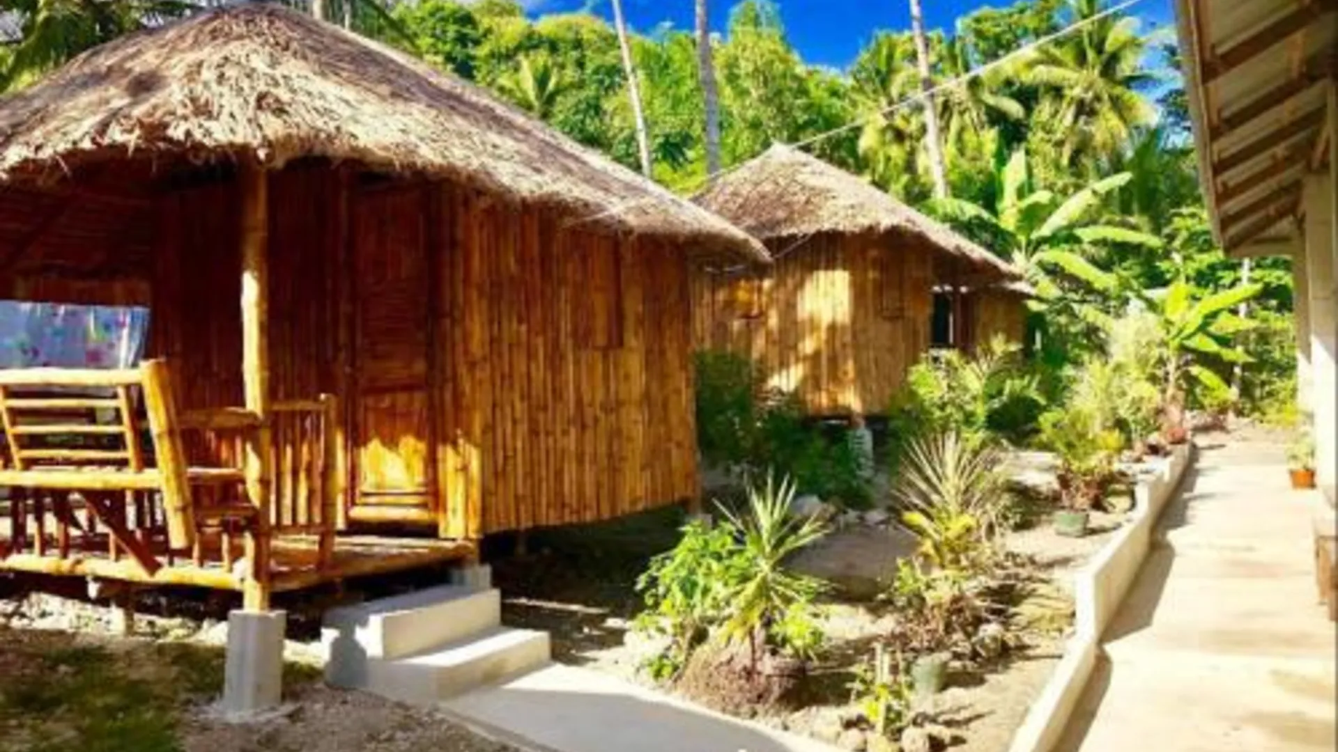 세부 샤키 호스텔 오슬롭 2성급 호텔 로비