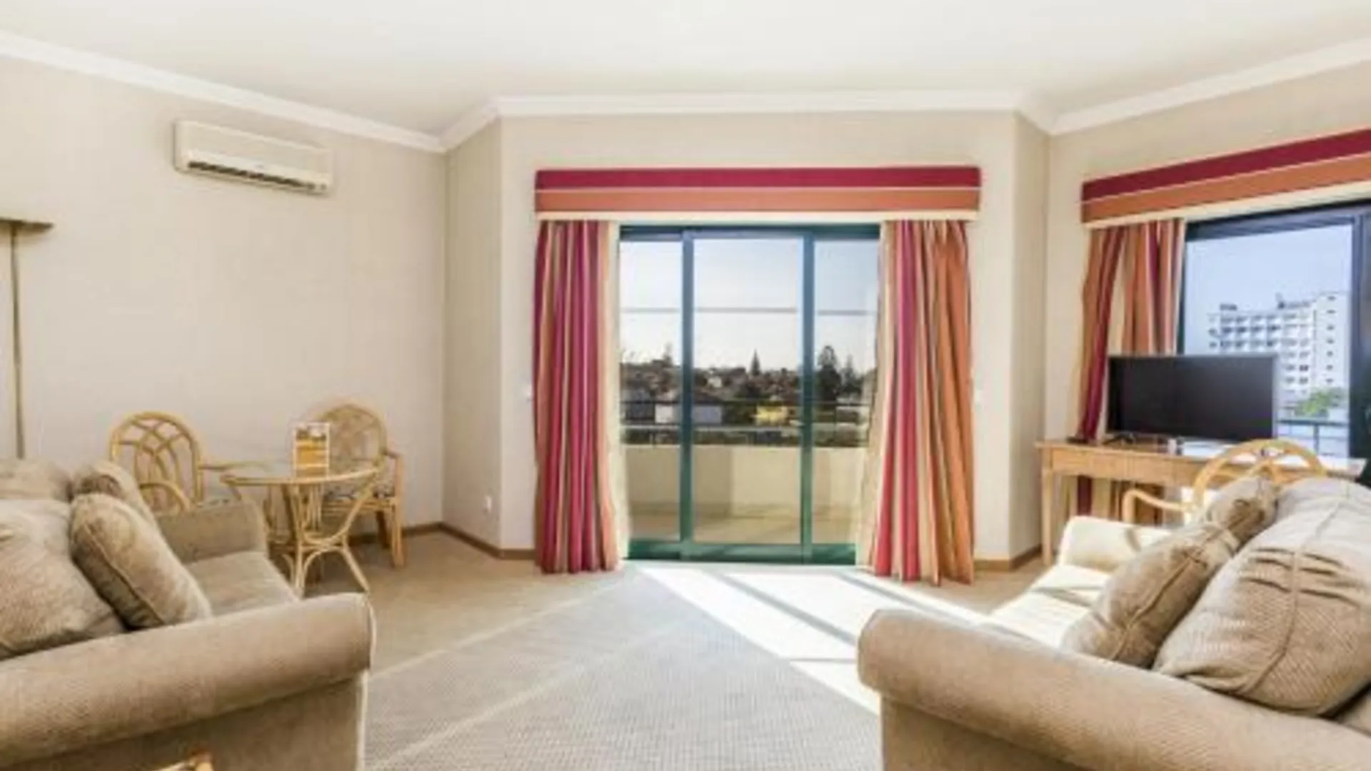 카스카이스 Riviera Hotel 4성급 호텔 스위트룸