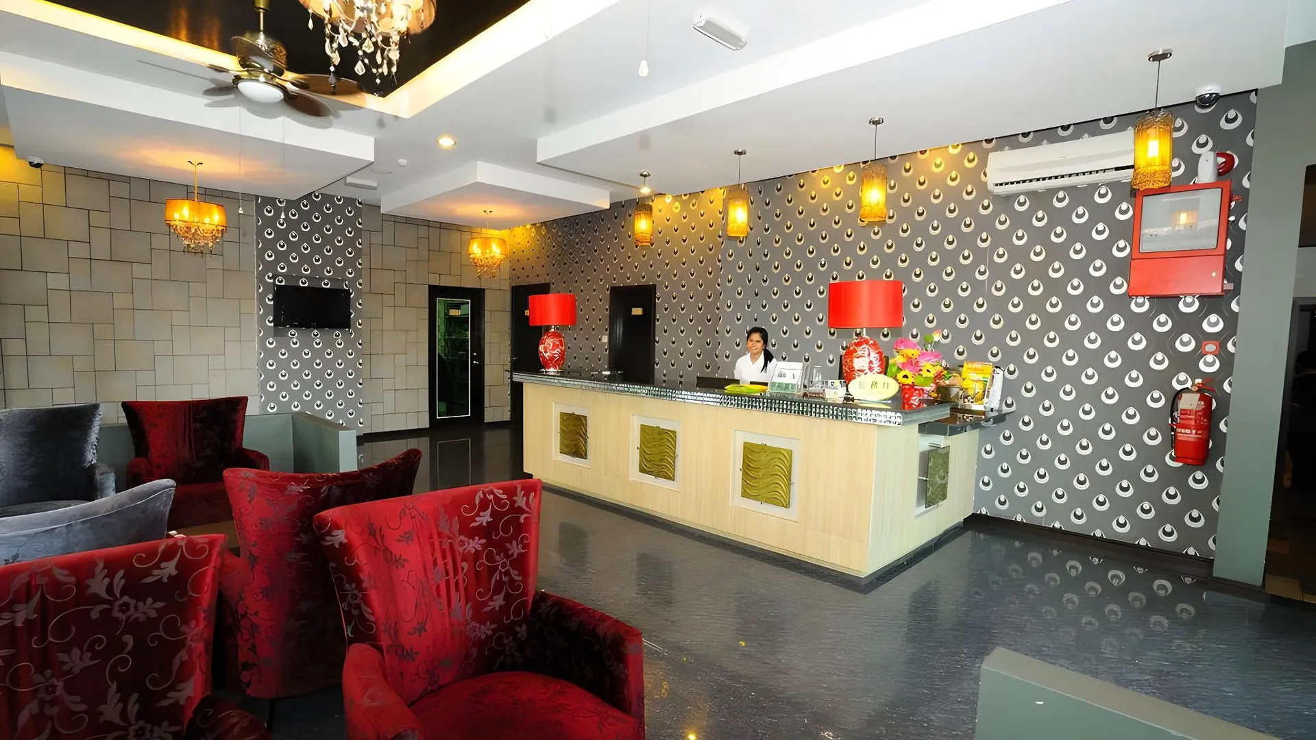 산다칸 Hotel Kensington 2성급 호텔 외관