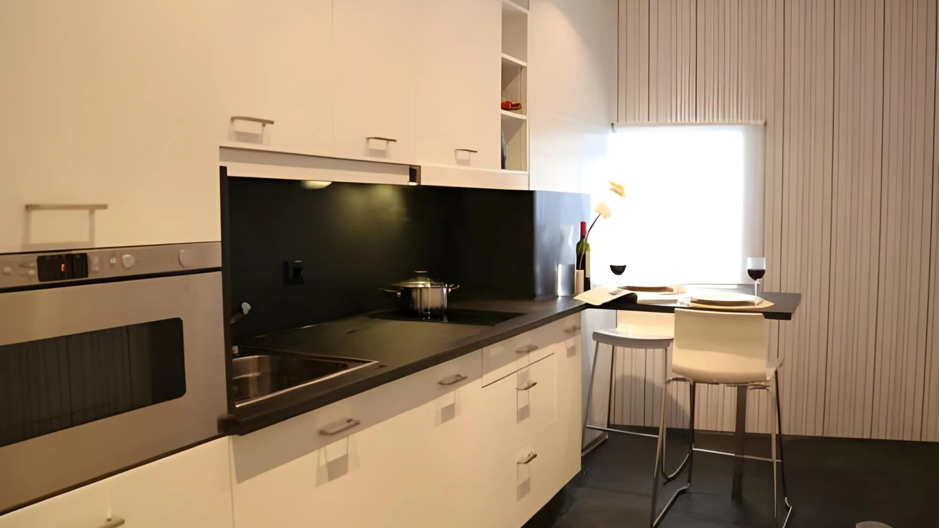 포르투 리베이라 시네마 아파트먼트 4성급 게스트하우스 수영장