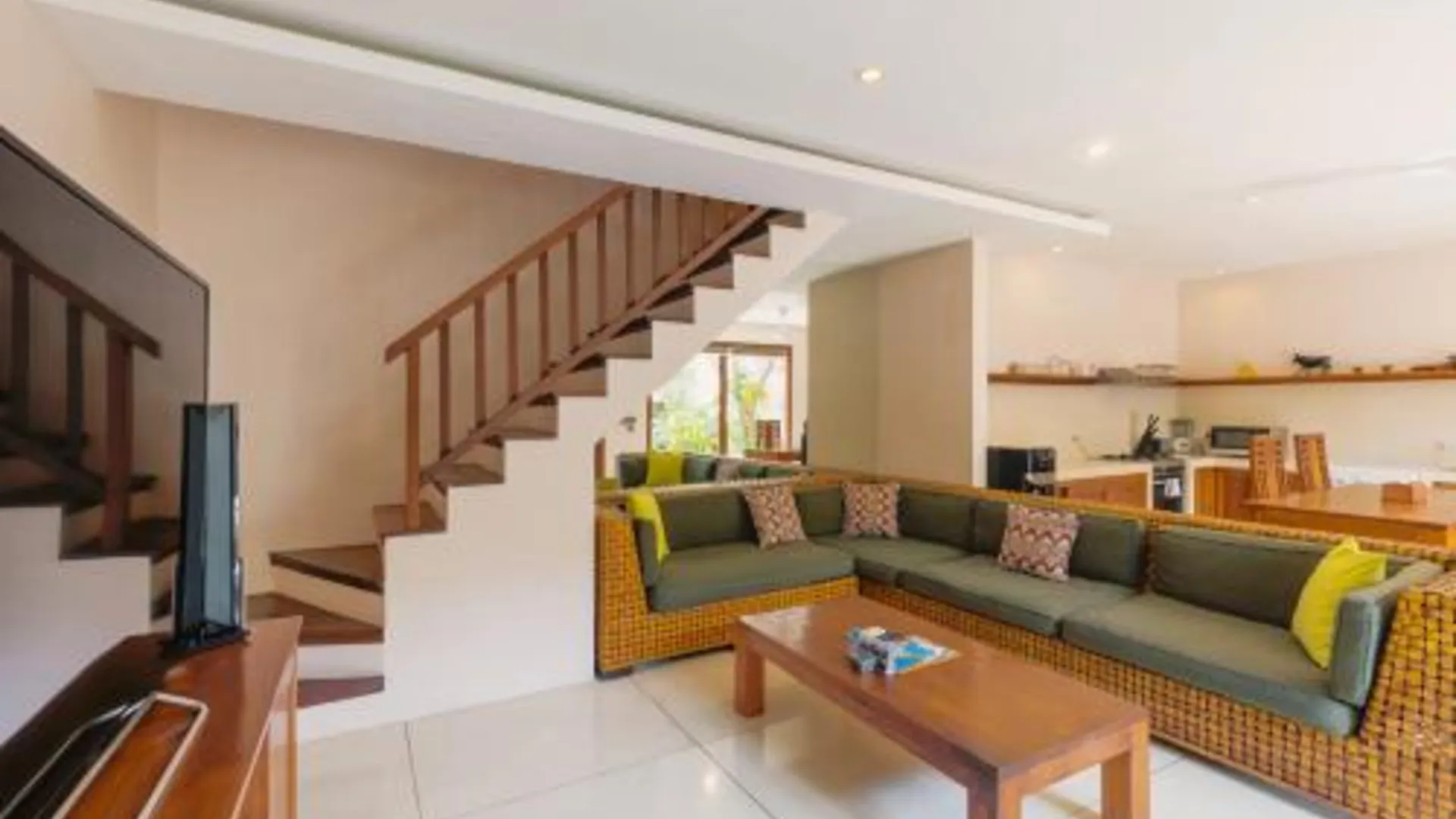 발리 짱구의 빌라 (80m², 침실 2개, 프라이빗 욕실 2개) 4성급 게스트하우스 수영장