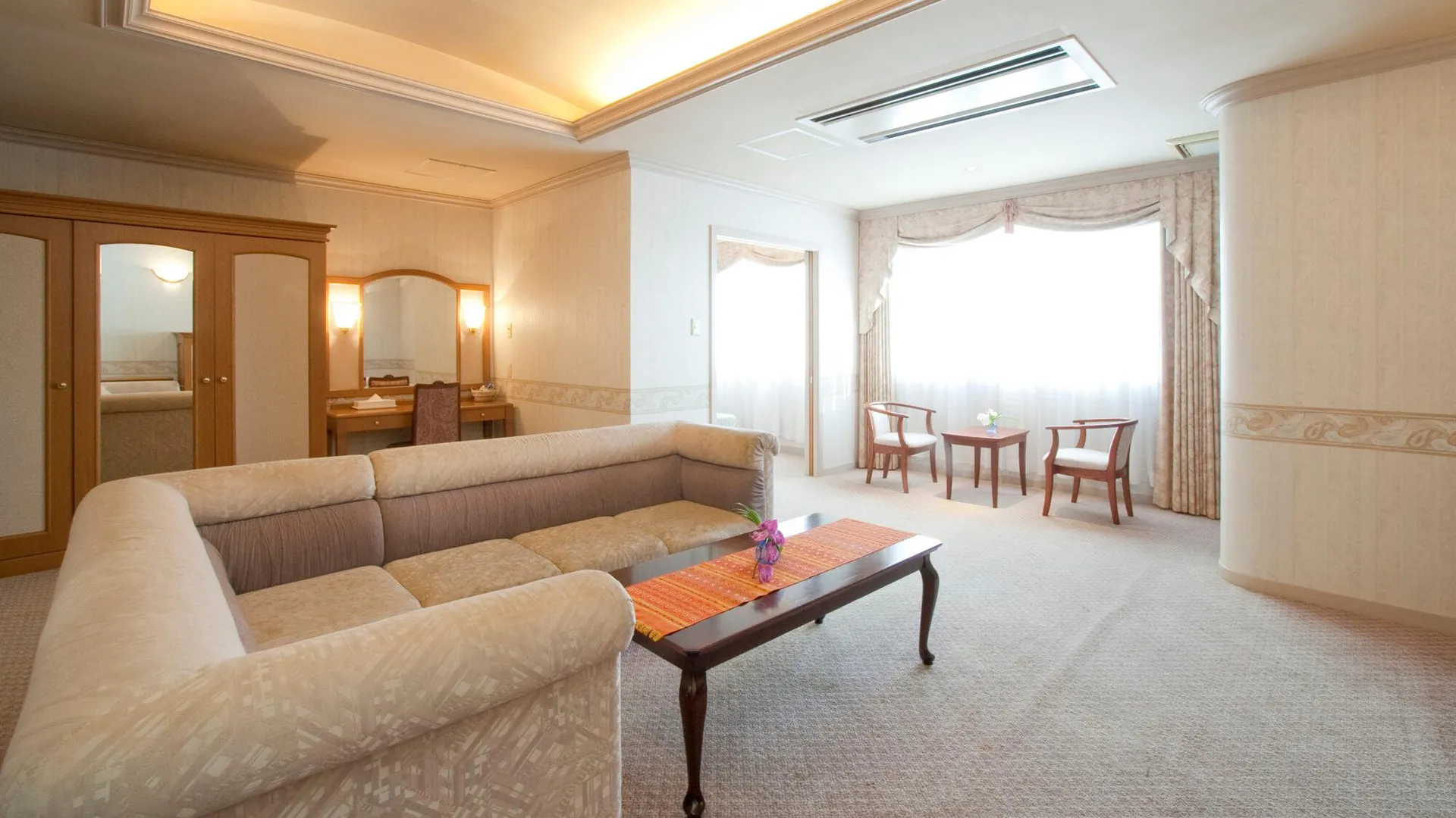 오키나와 본섬 오키나와 호텔 3성급 호텔 스위트룸