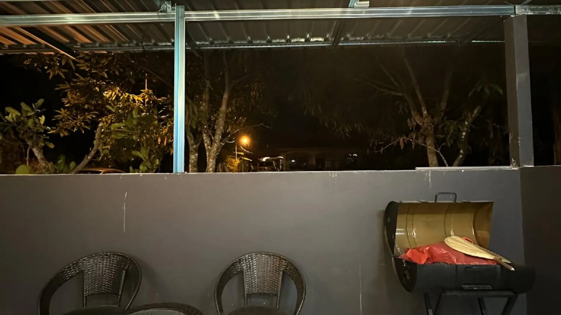 메르싱 반다르 머싱의  (620m², 침실 1개, 프라이빗 욕실 1개) 호텔 수영장