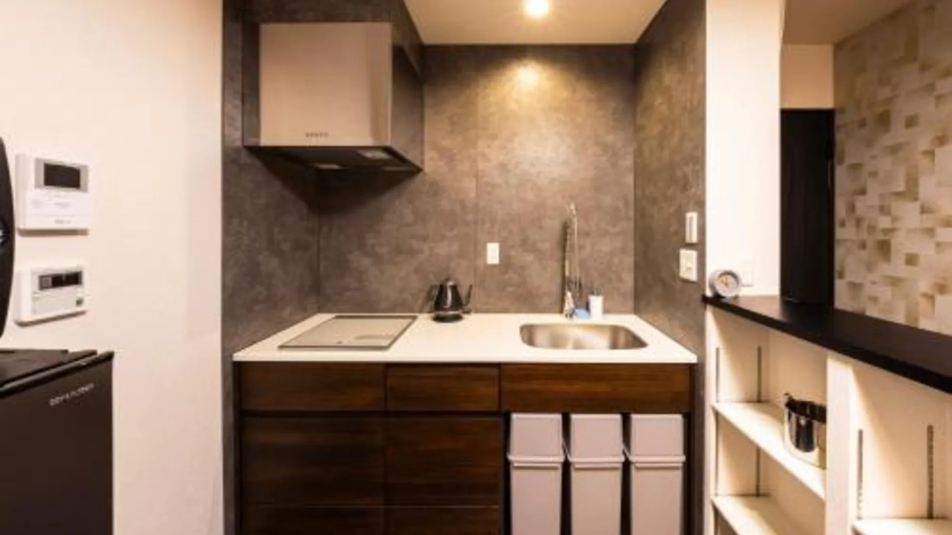 후쿠오카 Amp Flat エテセゾン御供所 3성급 싱글룸 외관