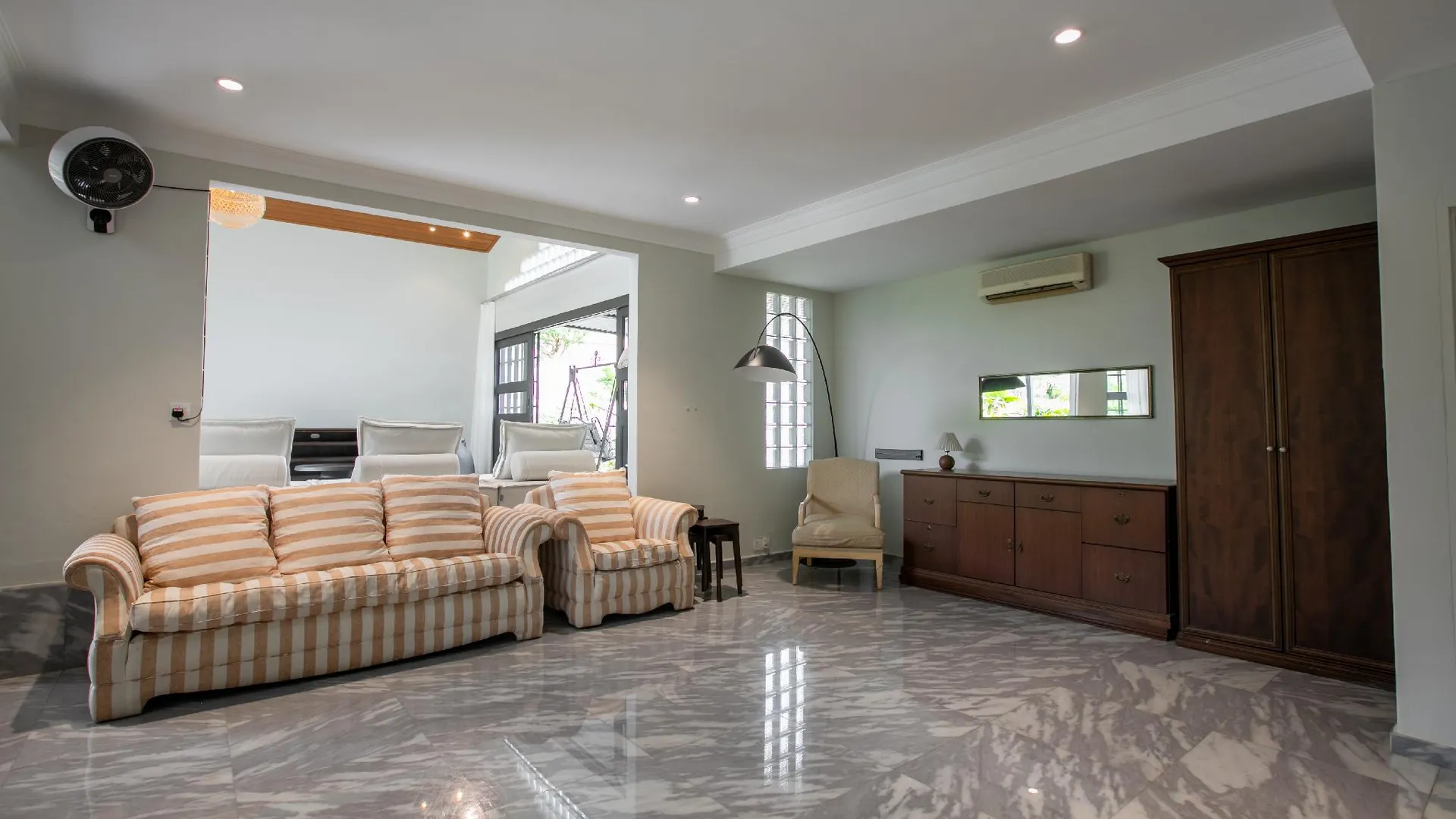 쿠안탄 콘토르 맨션 바이 르 로지 3성급 호텔 외관