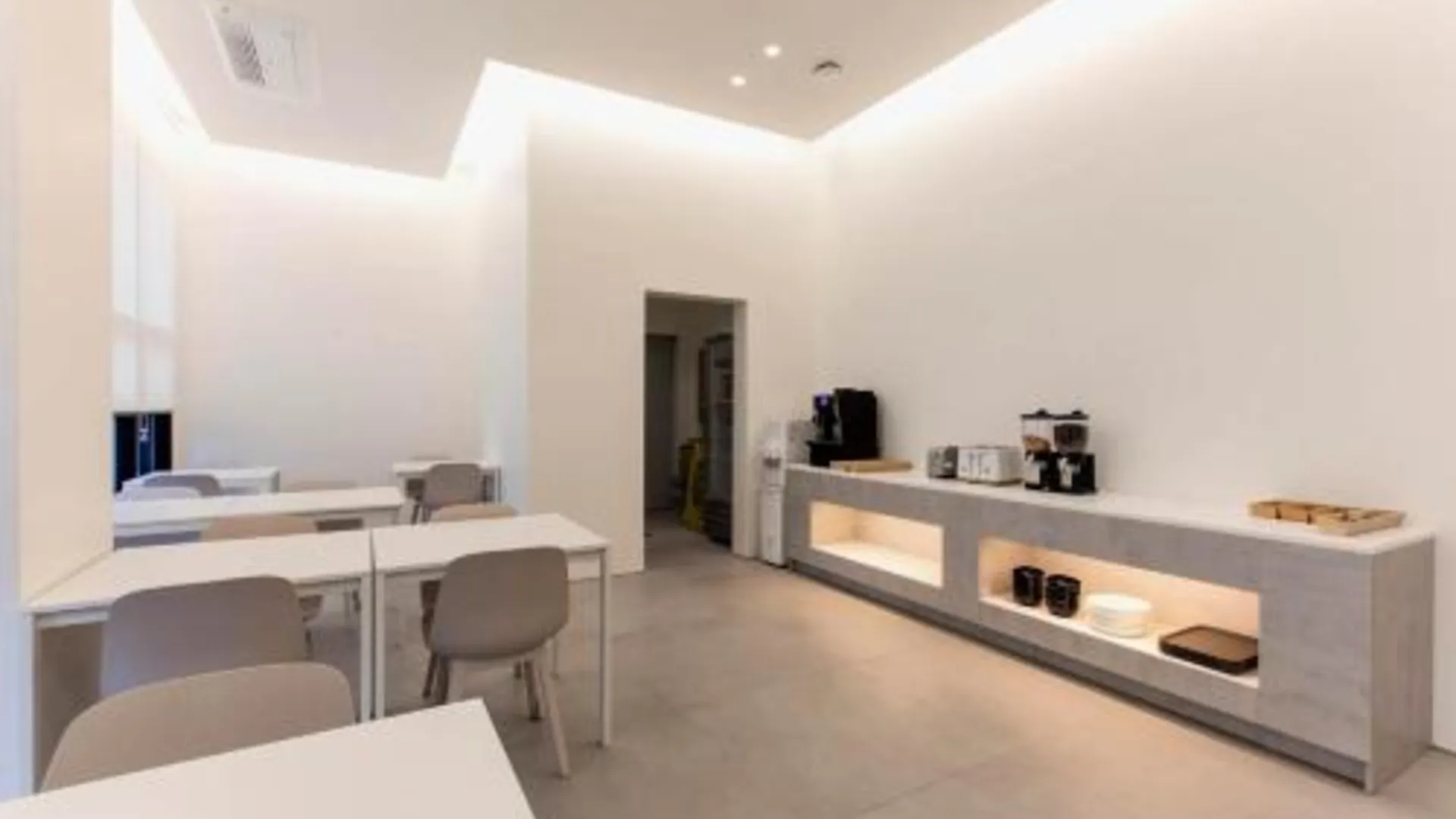 평택 라센느 관광호텔 2성급 호텔 로비