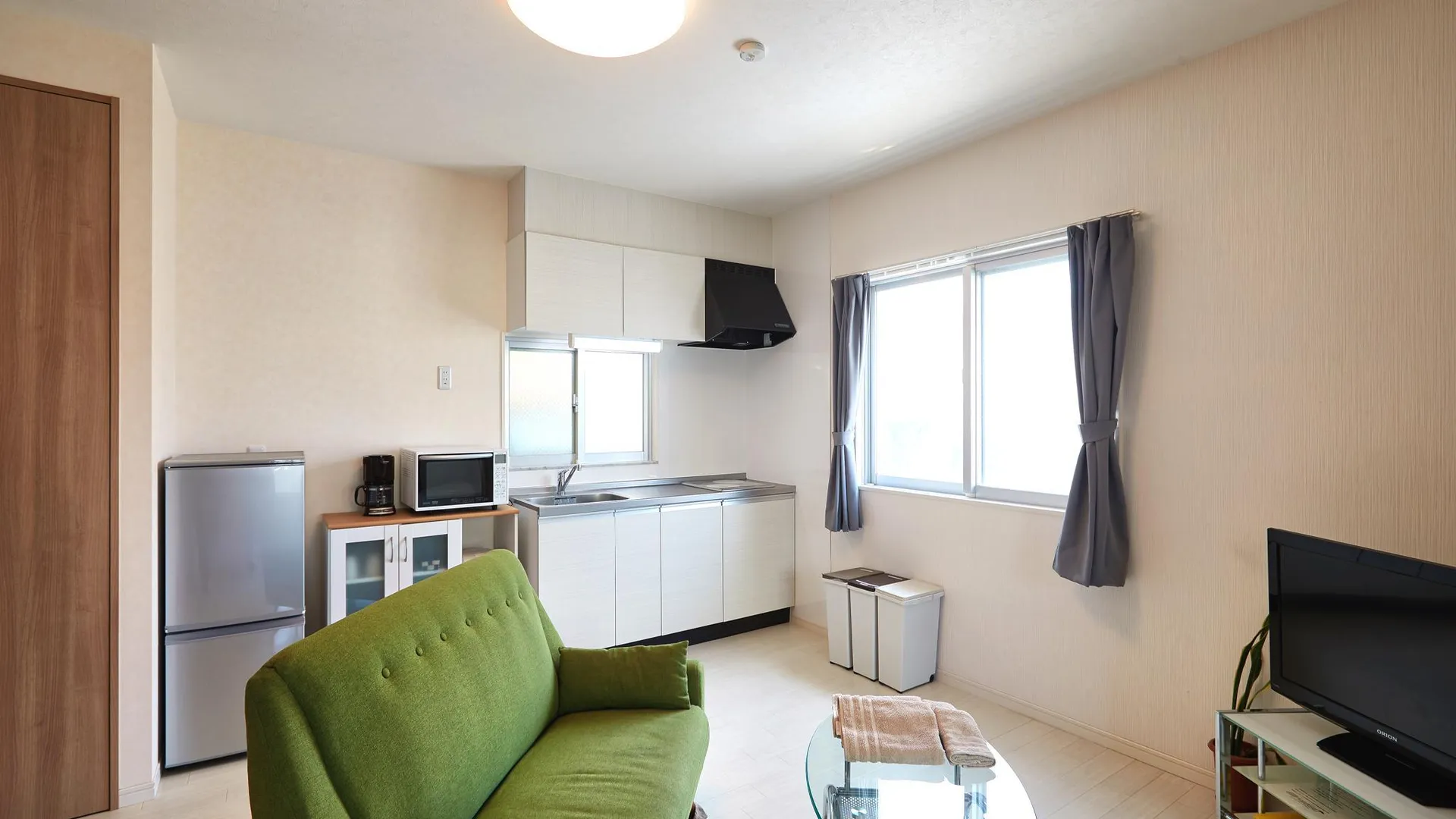 오키나와 본섬 레인보우 테라스 기노완 3성급 게스트하우스 객실